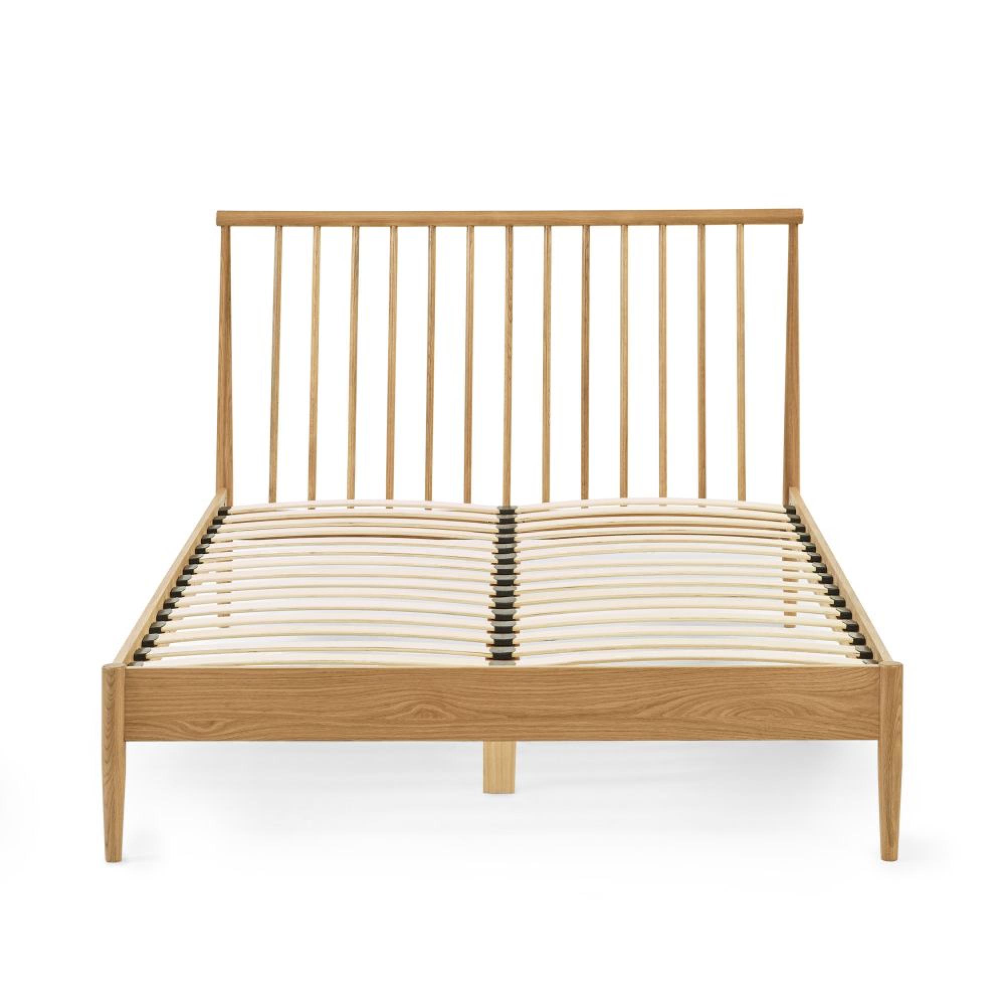 Belton Spindle Bed - Oak - Sizes Available