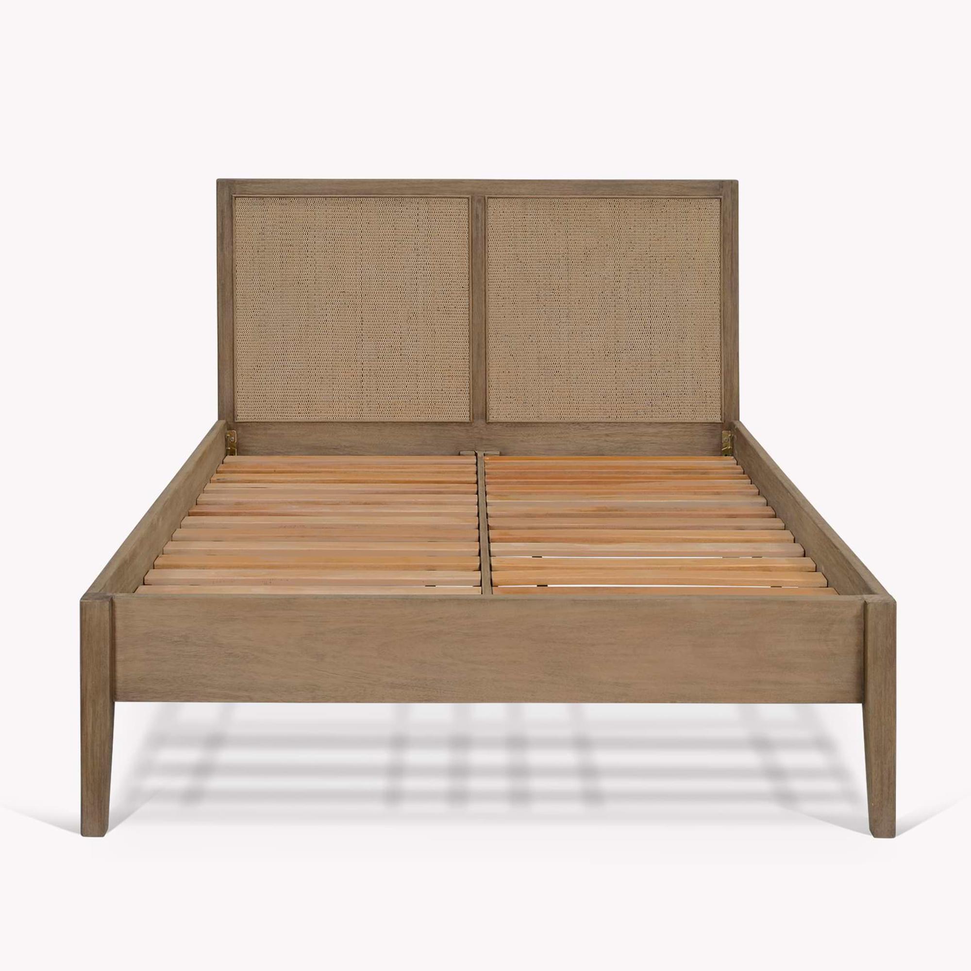 Chesterton King Bed Natural Rattan