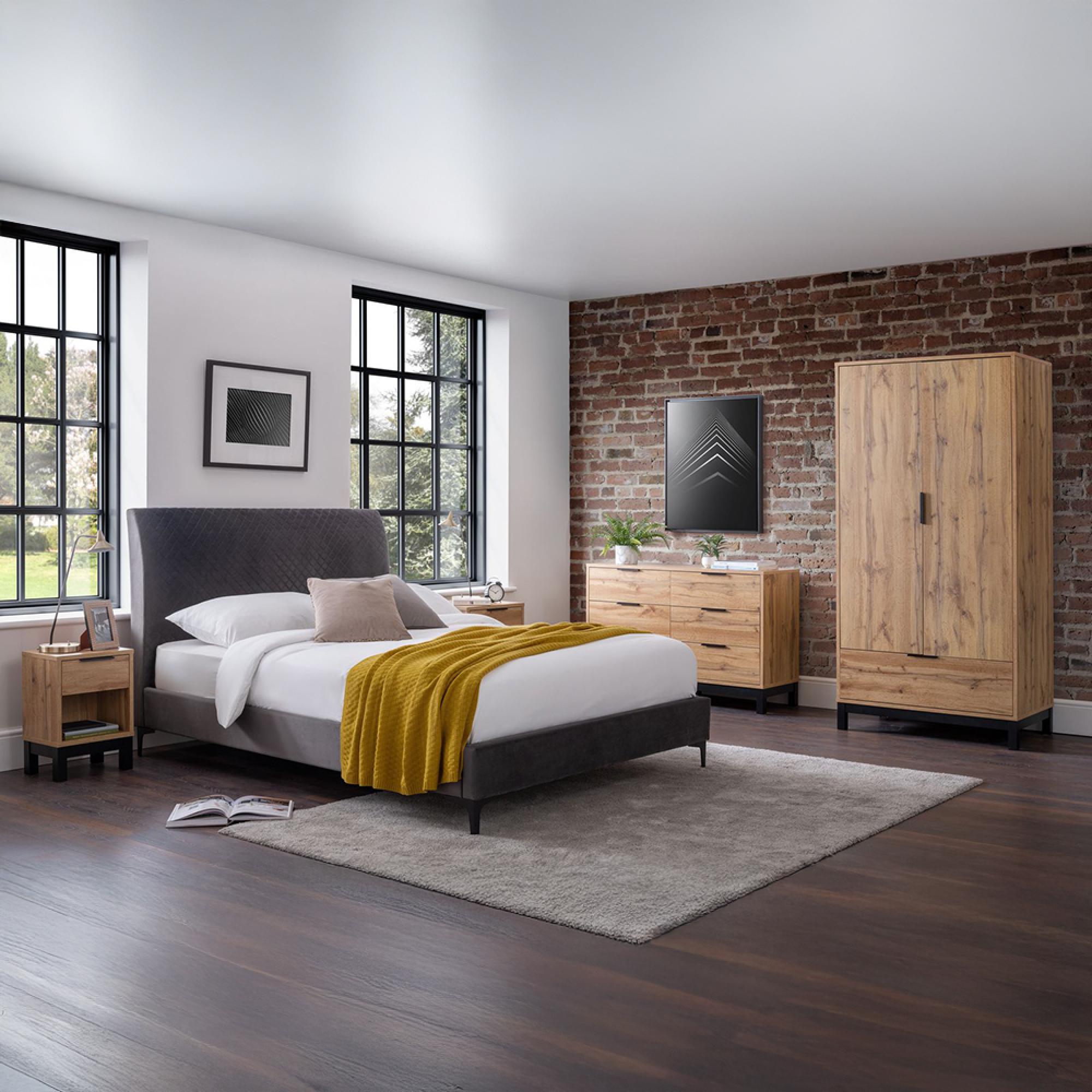 Bali Oak Bedside Cabinet - 2 Drawer