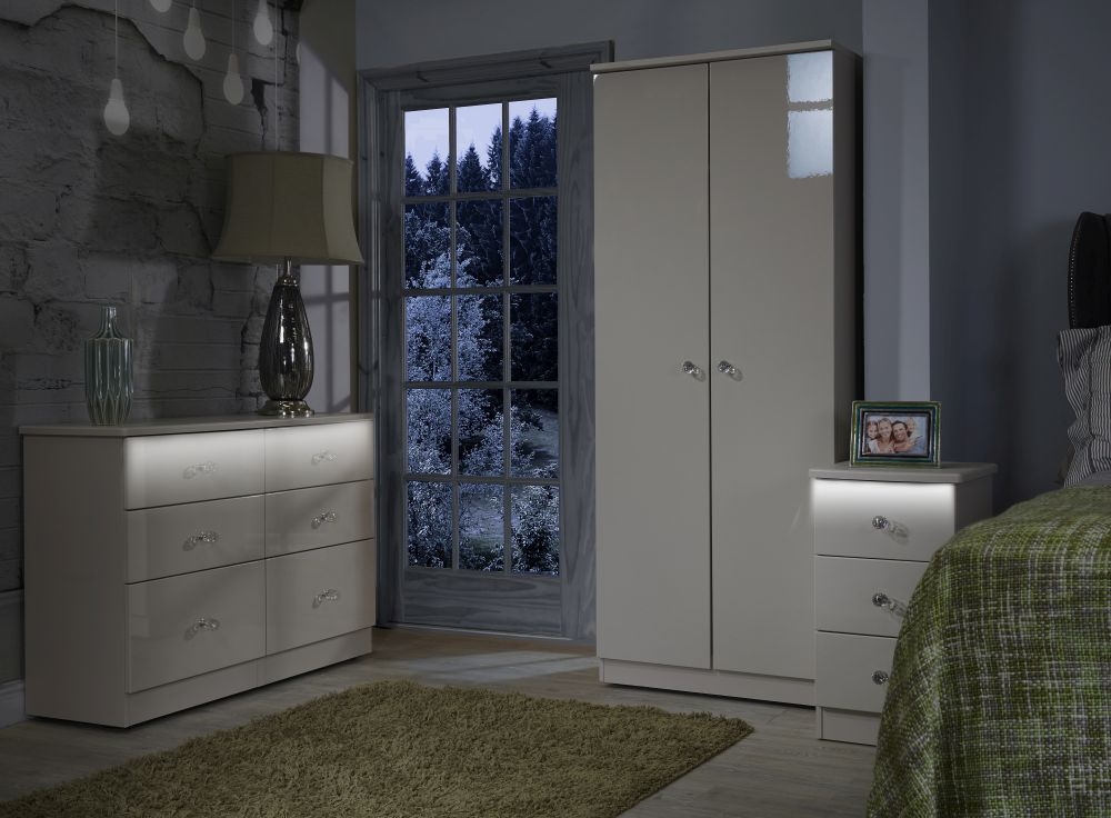 Lumiere Bedside Cabinet - 3 Drawer - Cashmere