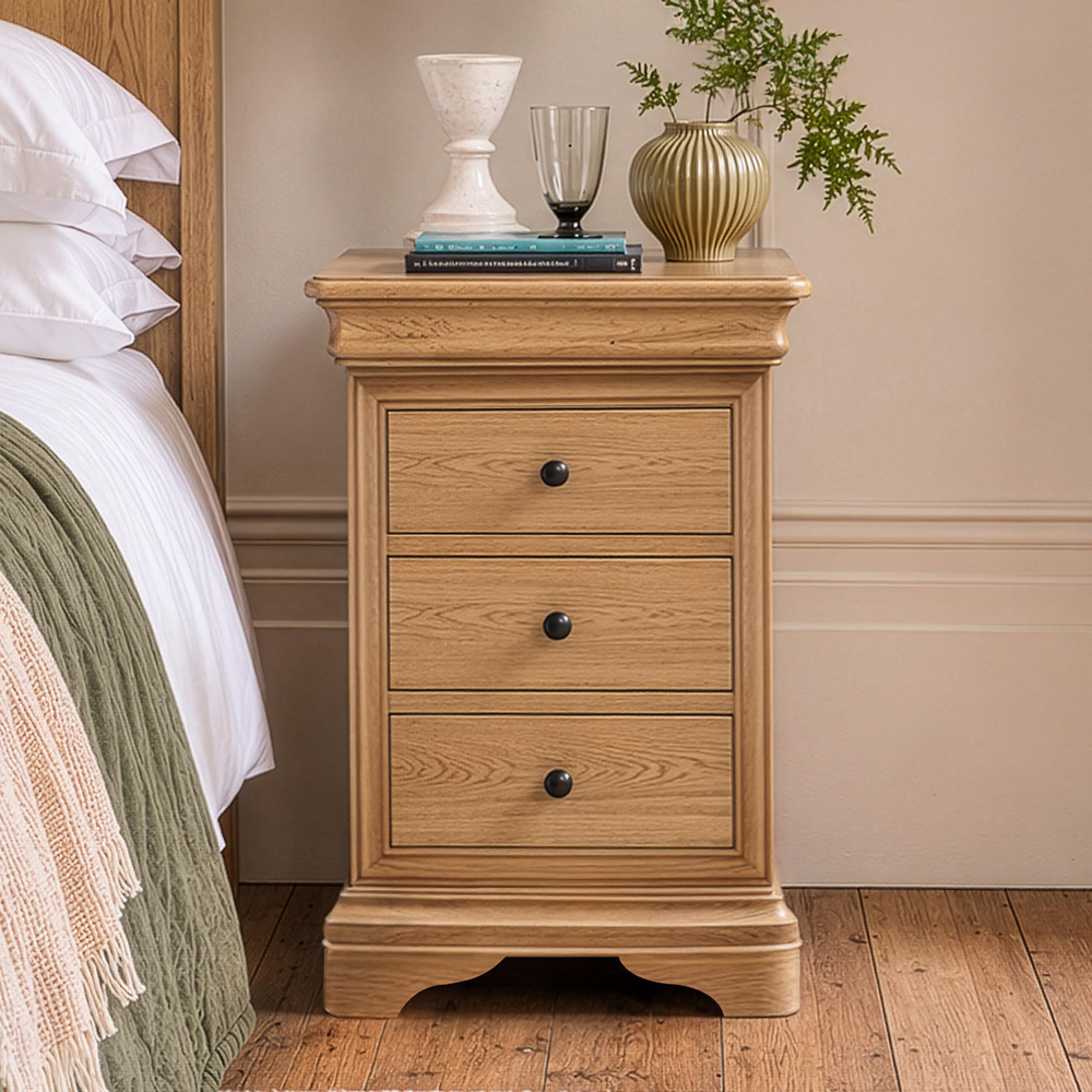 Bordeaux Bedside Cabinet - 3 Drawer - Natural - Oak