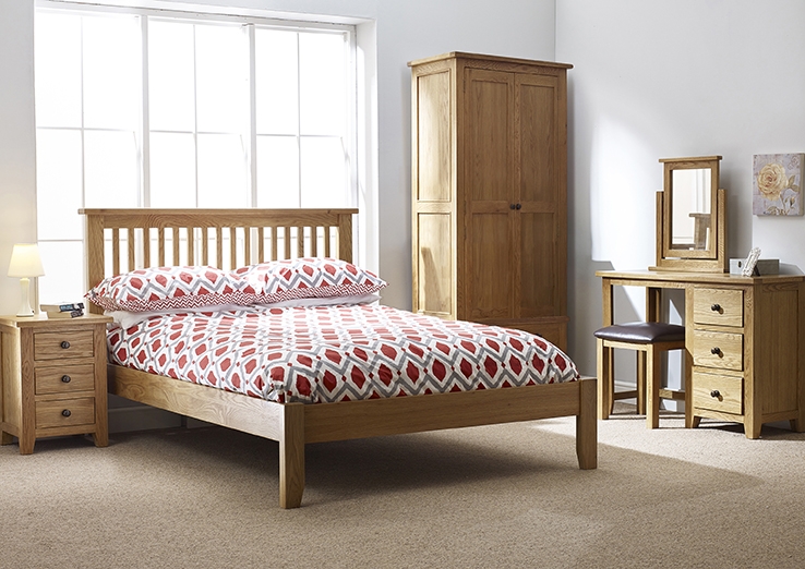 Appleby Bedside Table - 3 Drawer - Narrow - Petite Oak