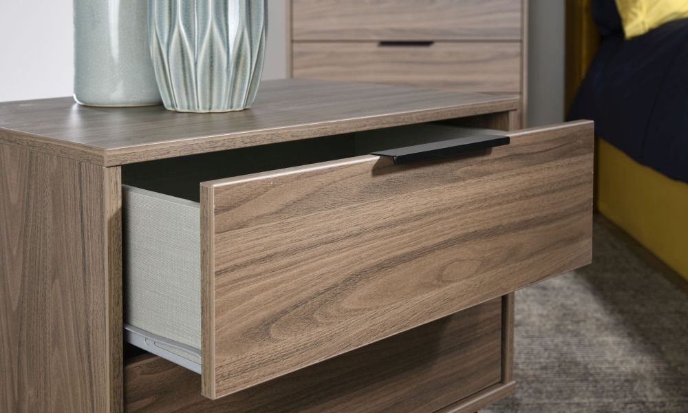 Hong Kong Bedside Table - 1 Drawer - with Hairpin Legs - Walnut