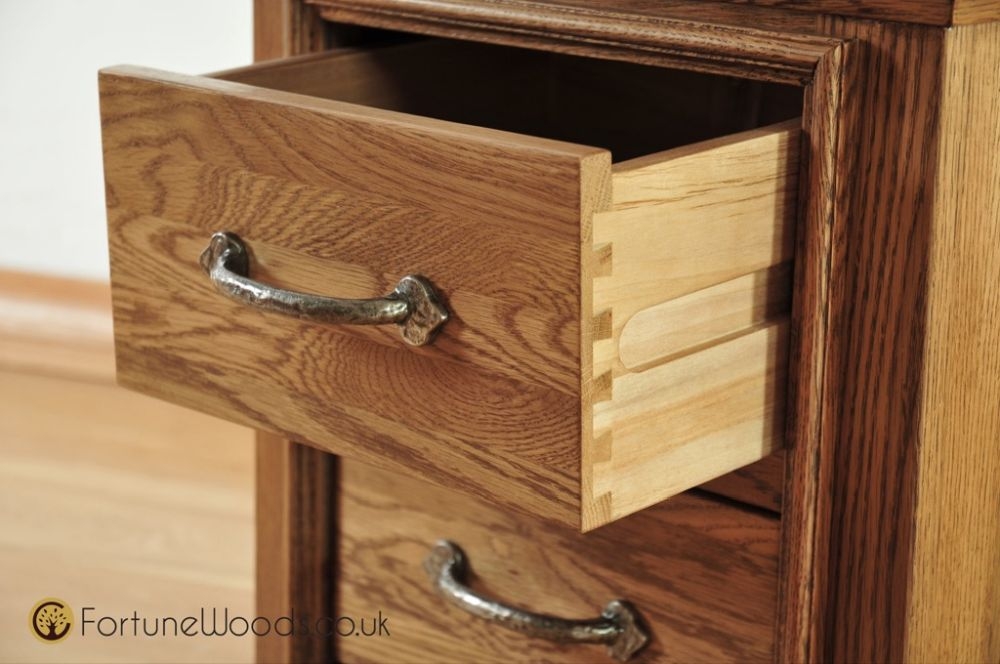 Lyon Bedside Cabinet - 2 Drawer - Oak