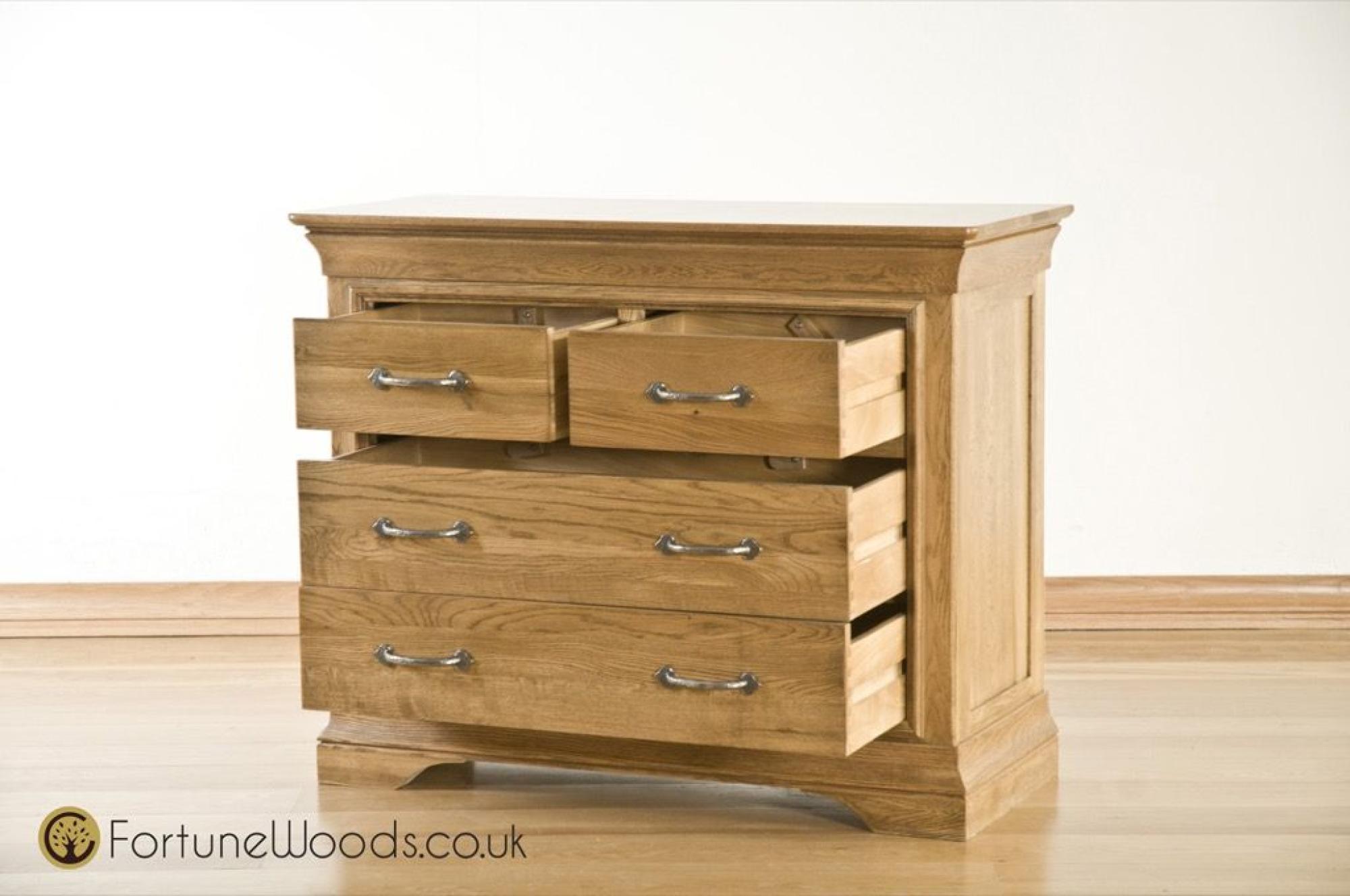 Lyon Chest - 2+2 Drawer - Wide - Oak