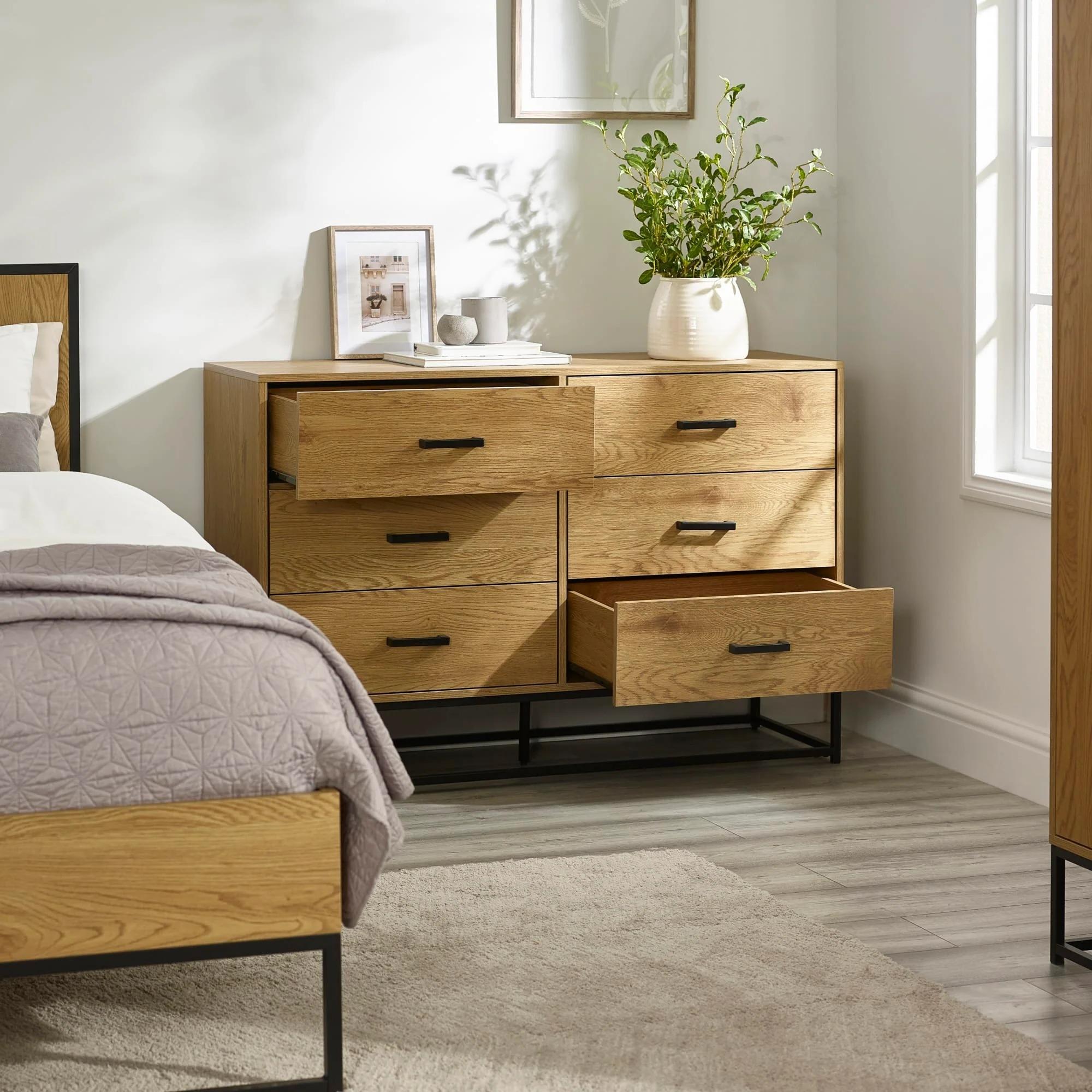 Harlow Light Oak Effect Chest of Drawers - 6 Drawer - Wide