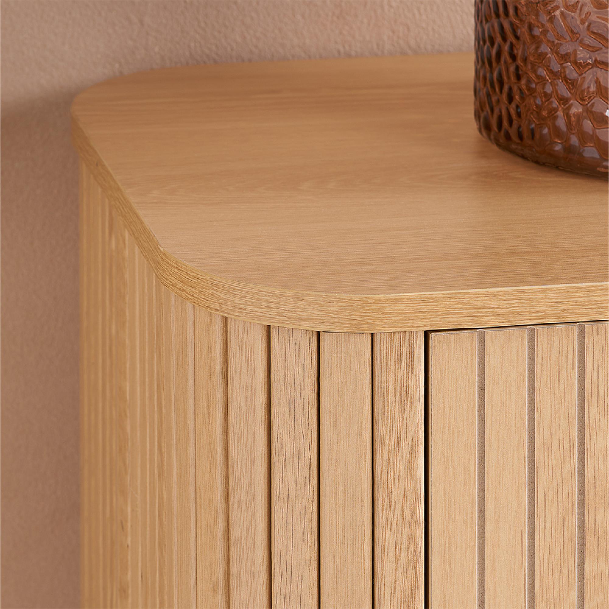 Axel Curved Chest - 2+3 Drawer - Oak Fluted