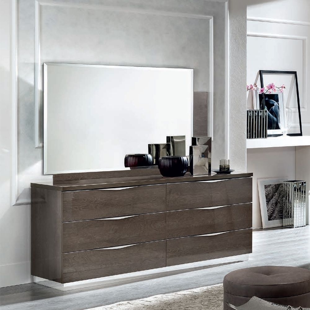 Platinum Dresser - Medium