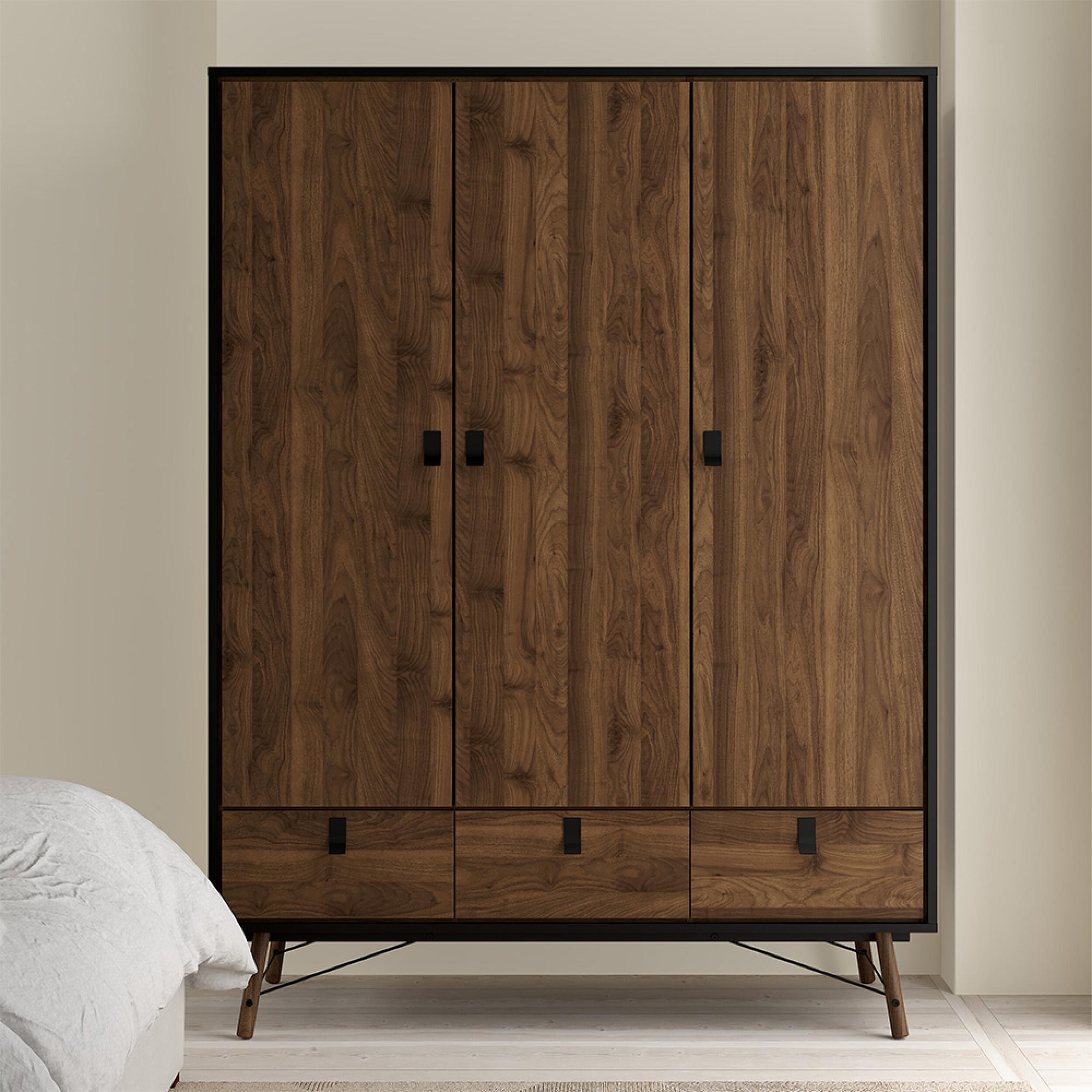 Ry Wardrobe - 3 Door - 3 Drawer - Black