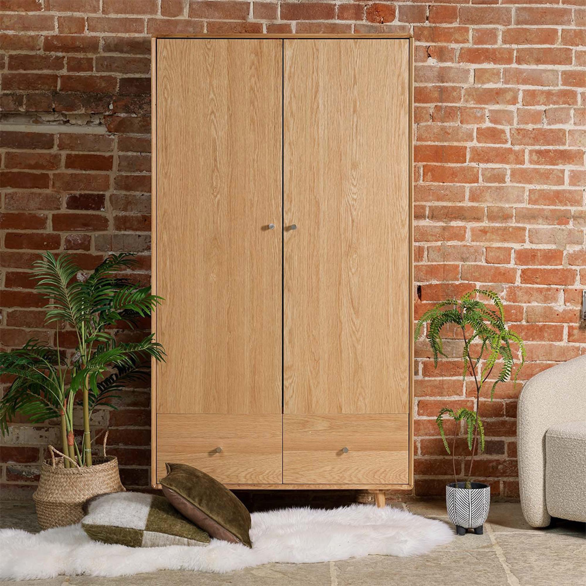 Jenson Oak Double Wardrobe - 2 Door - 2 Drawer