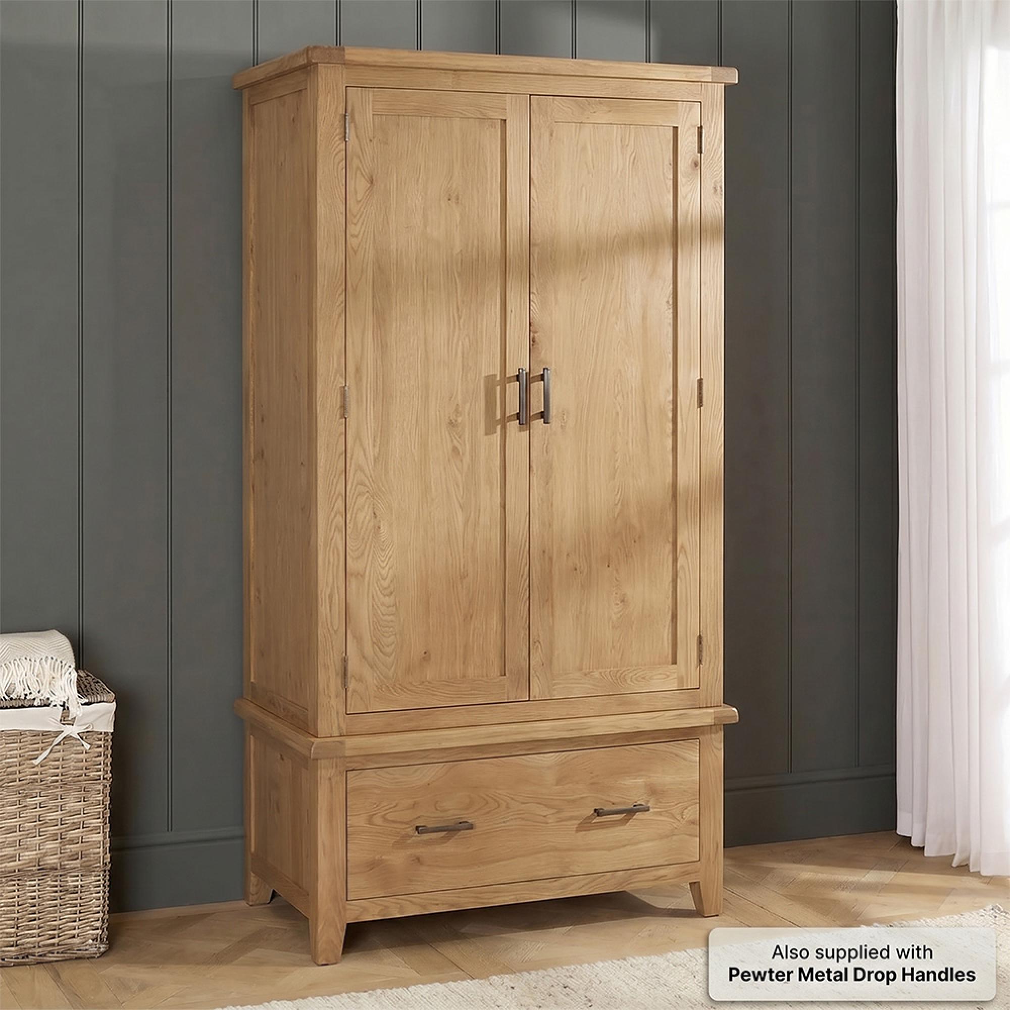Hampshire Oak Double Wardrobe - 2 Door - 1 Drawer