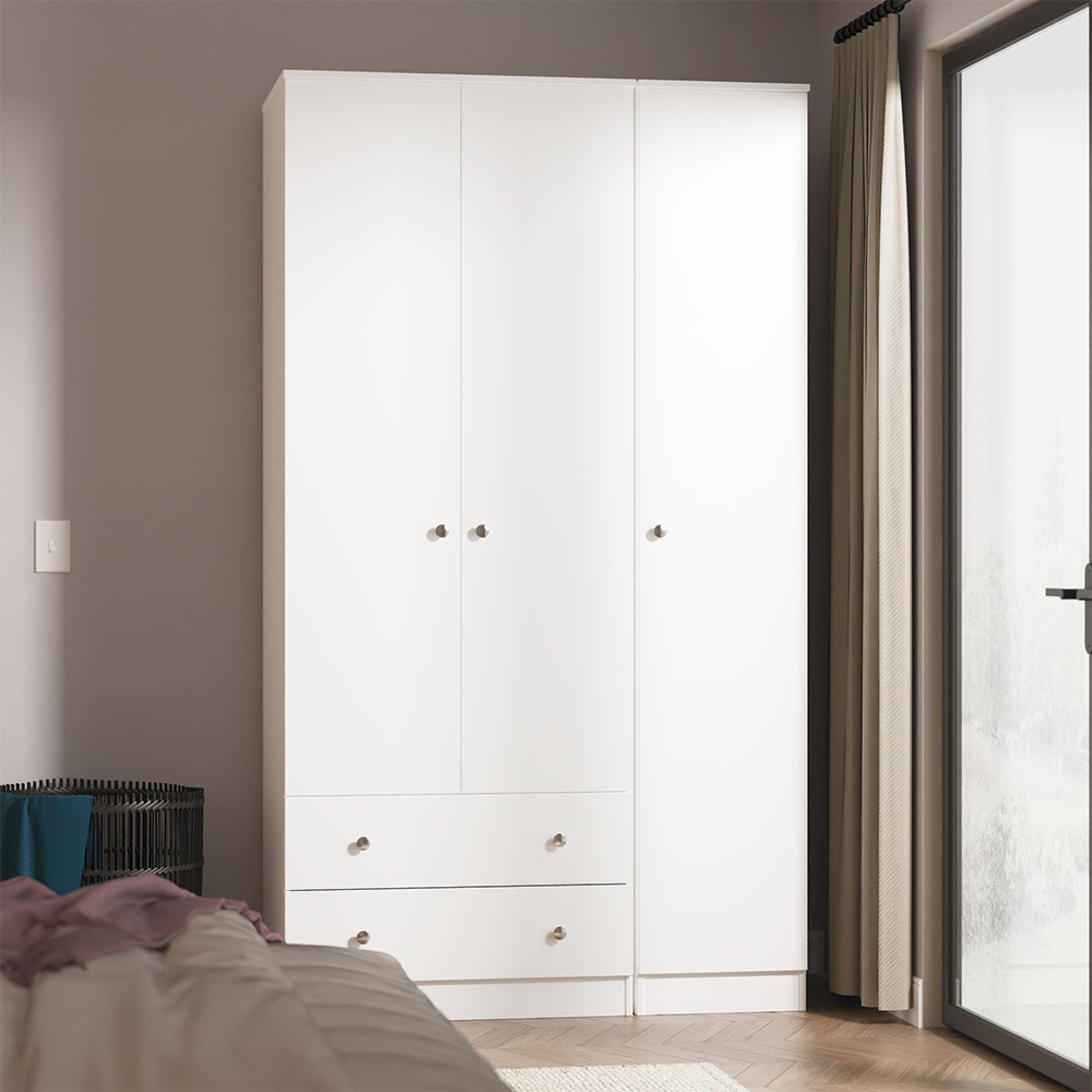 Yarmouth Wardrobe - 3 Door - 2 Drawer - Triple Robe - White Matt
