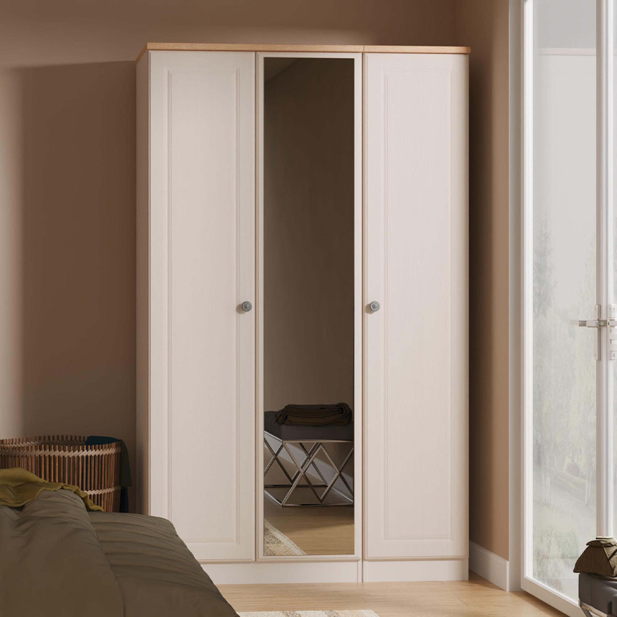 Norfolk Wardrobe - 3 Door - 1 Mirror - Triple - Cashmere and Oak