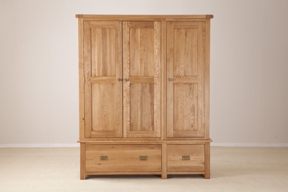 Kent Oak 3 Door 2 Drawer Wardrobe