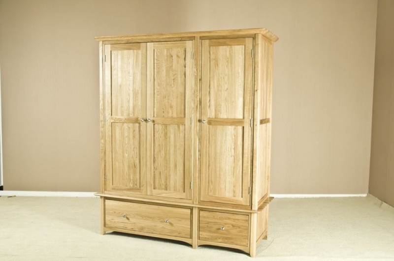 Shaker Wardrobe - 3 Door - 2 Drawer - Oak