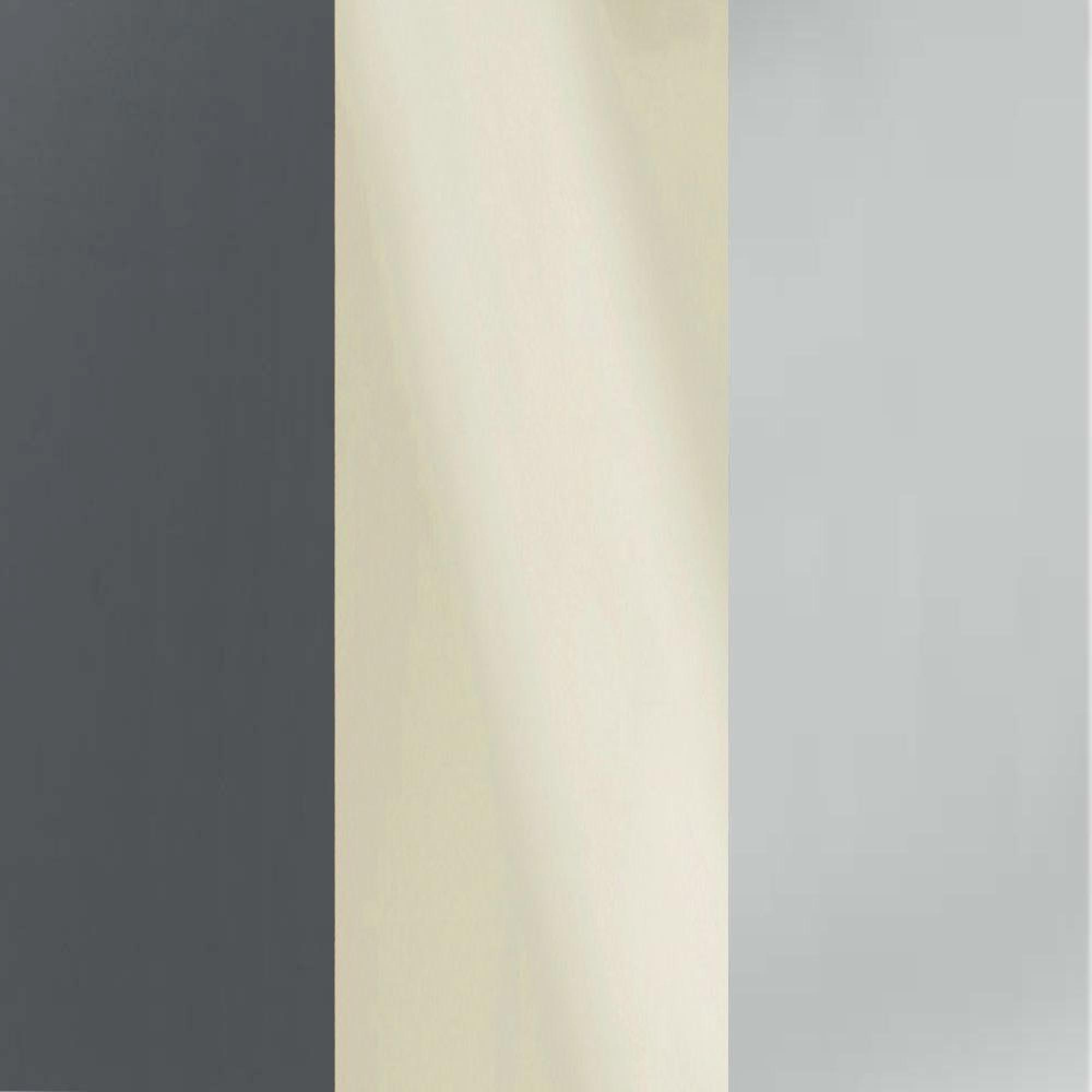 Havanna Carcase and Magnolia Glass Front with Chrome Handle 315