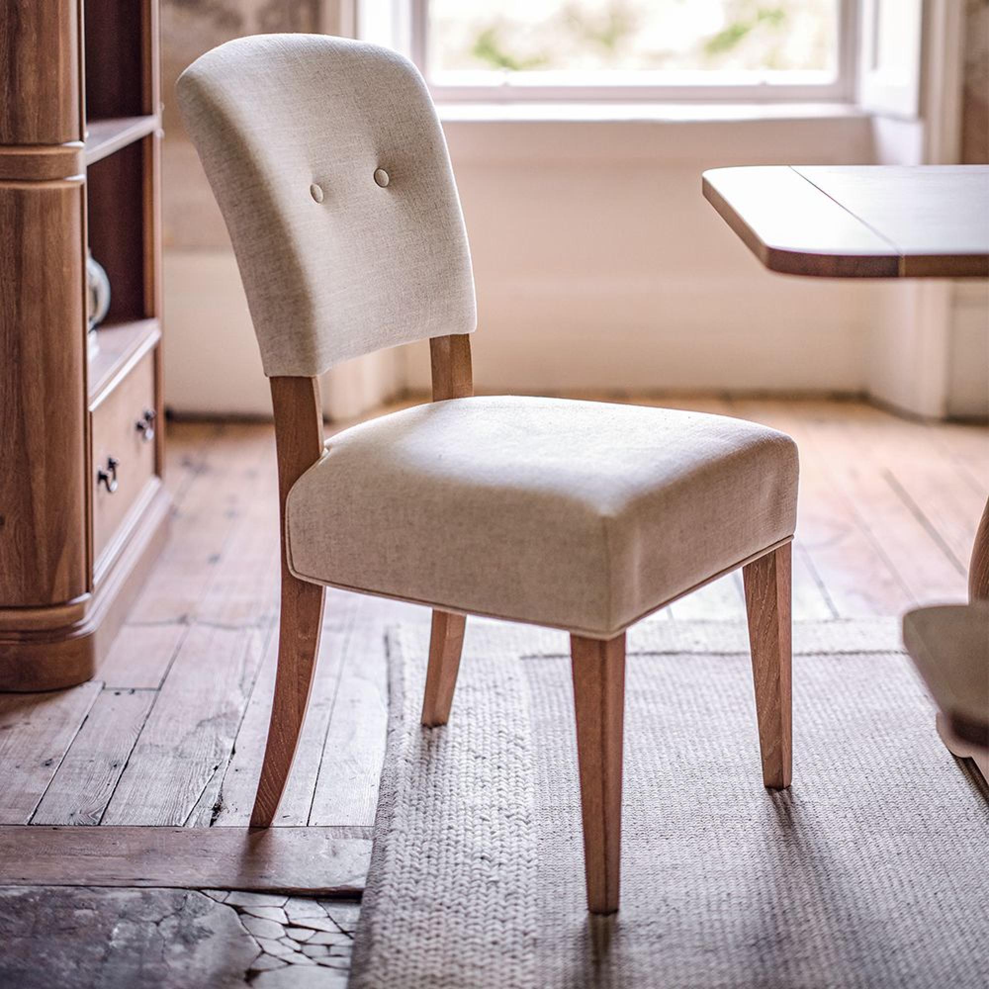 Cannes Dining Chair - Set of 2 - Round - Linen Fabric - Timber Wood