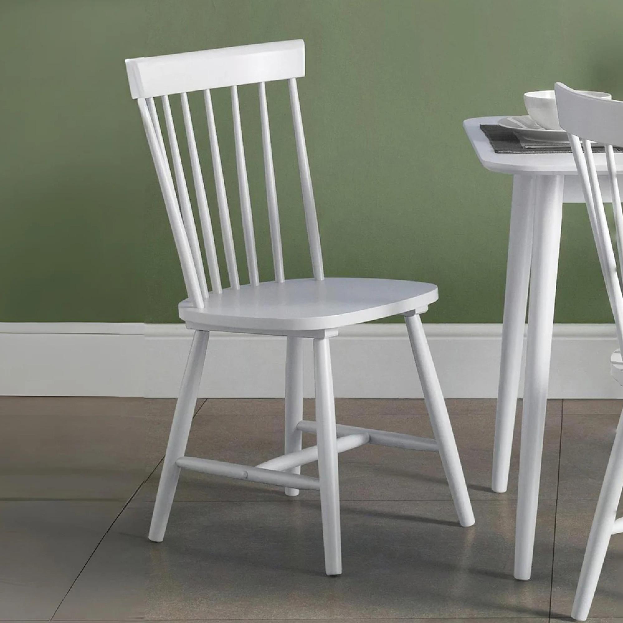 Torino Dining Chair - Set of 4 - Spindle Curved Back - White - Wood