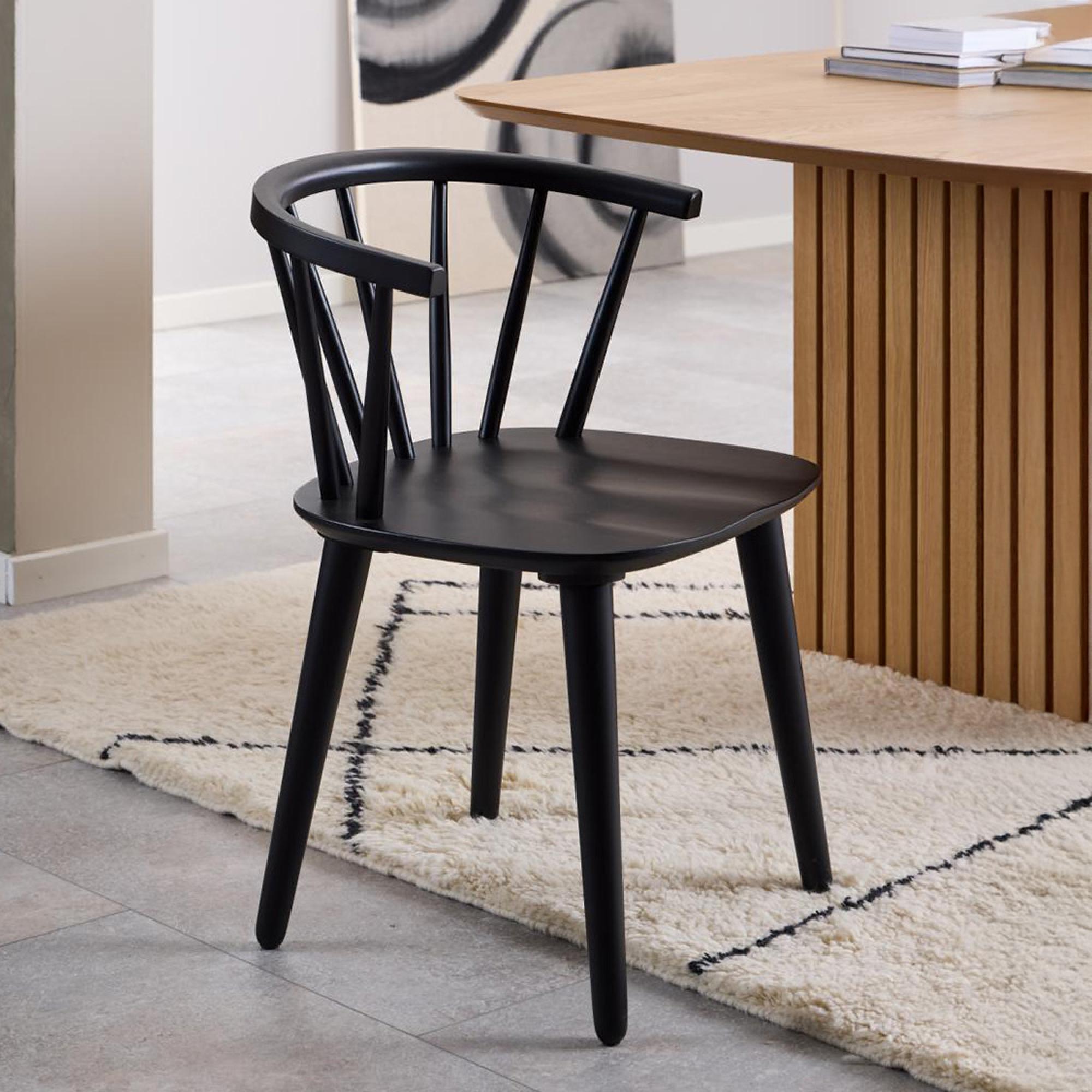 Ida Dining Chair - Set of 2 - Black - Spindle Curved Back