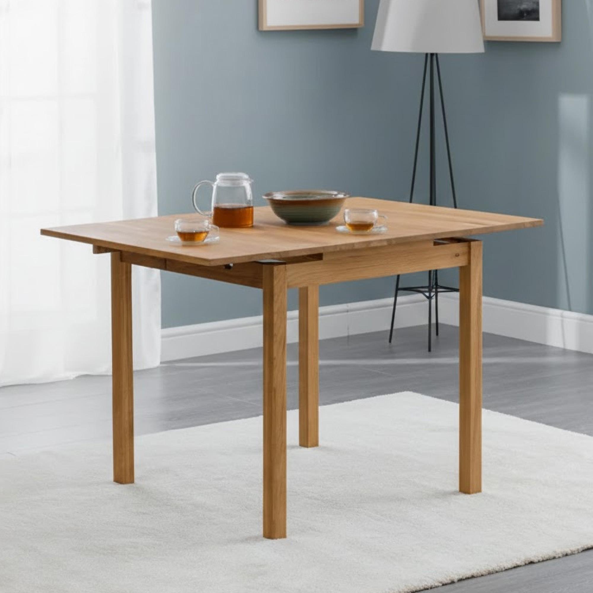 Coxmoor Extending Dining Table - 80cm-120cm - 2-4 Seater - Oak