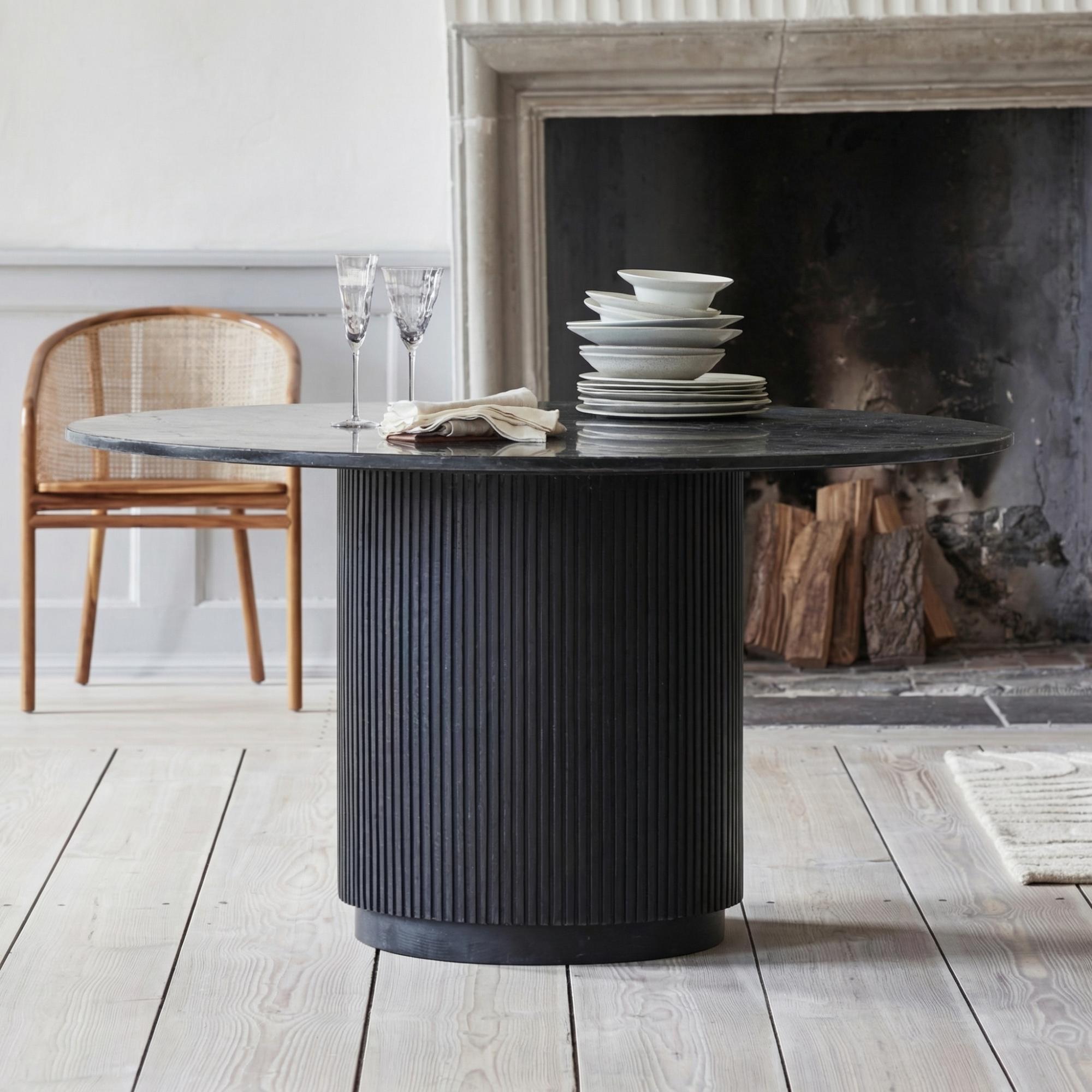 Erie Black Marble 4 Seater Round Dining Table