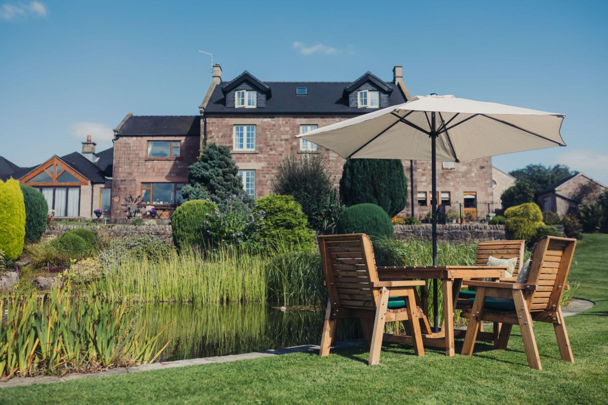 Churnet Valley Redwood 4 Seater Square Garden Dining Set