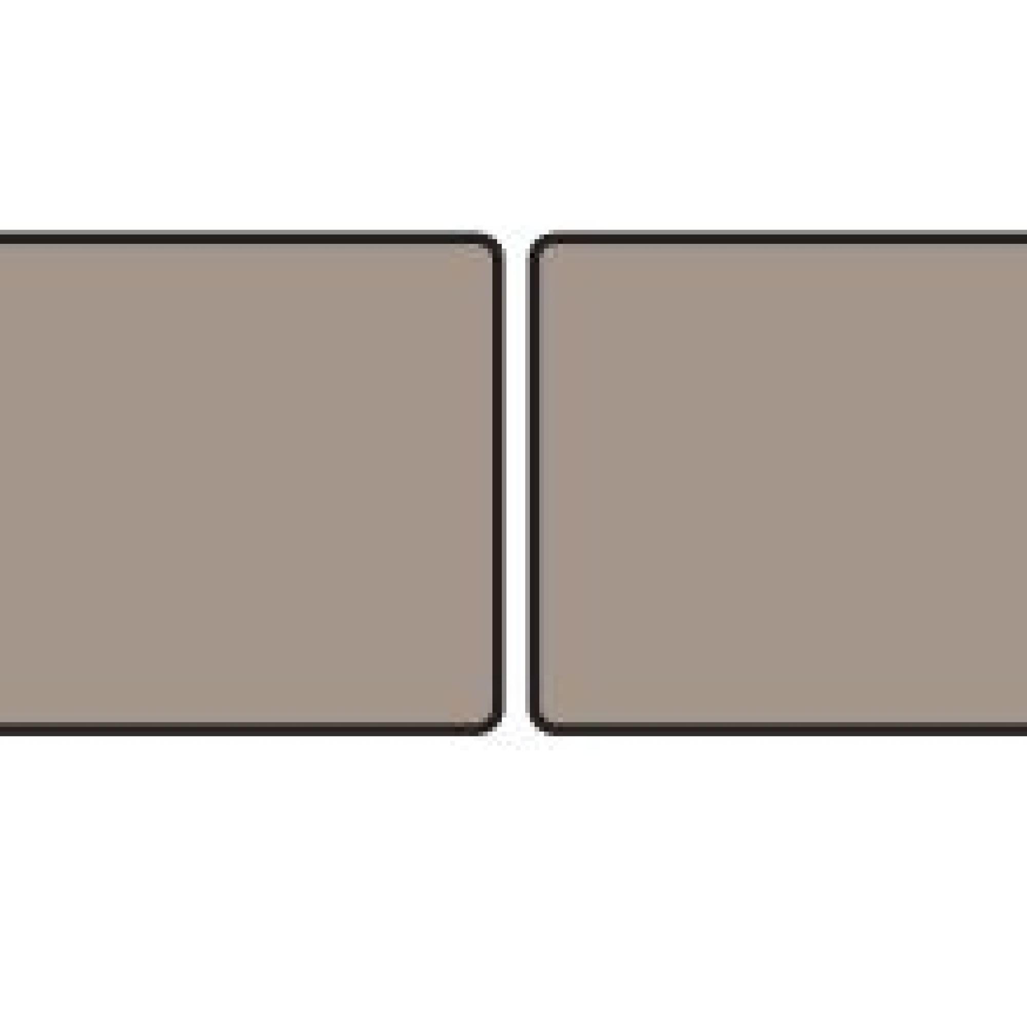Vertical 5mm Gap Along the Length of the Table Top