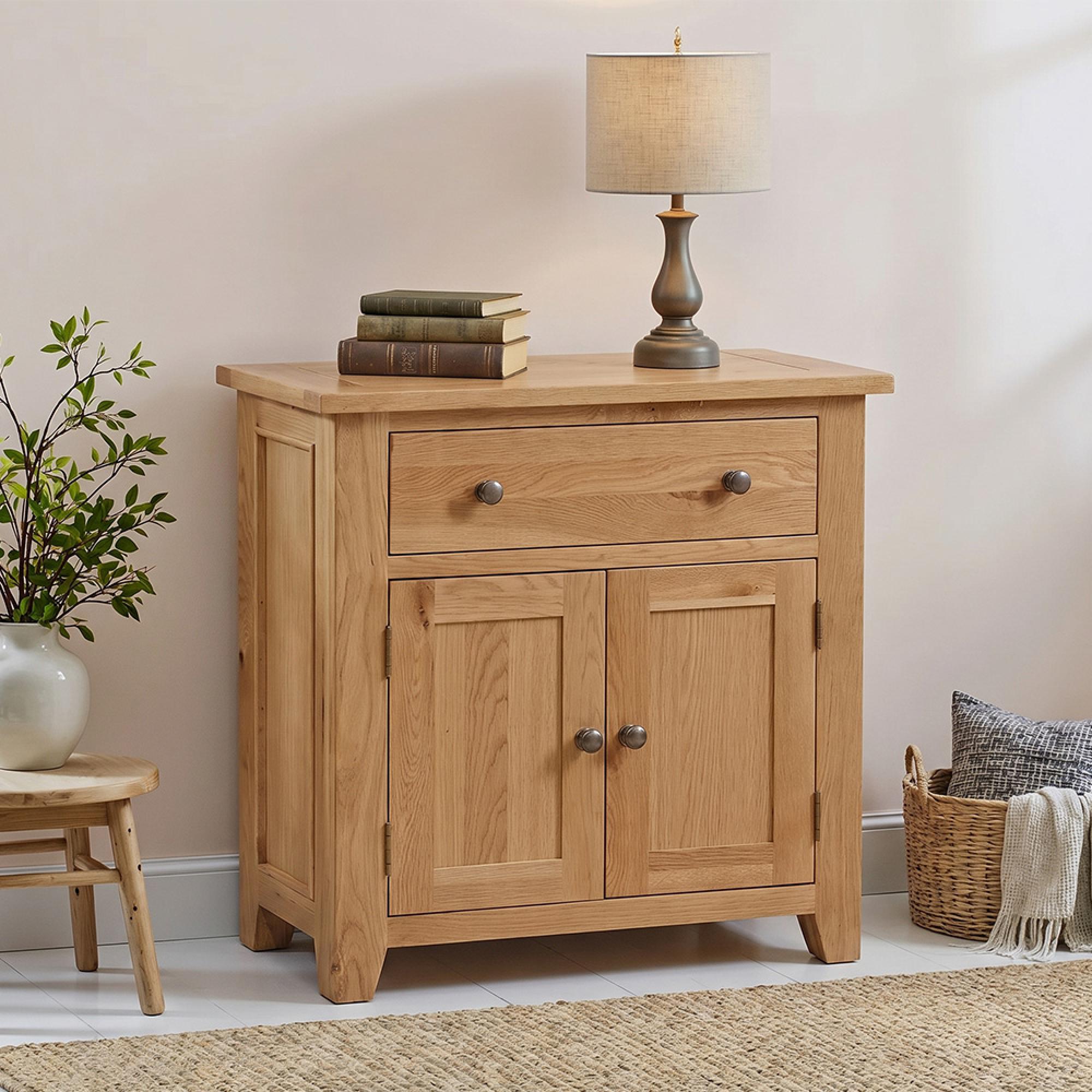Appleby Sideboard - 2 Door - 1 Drawer - Compact - Oak