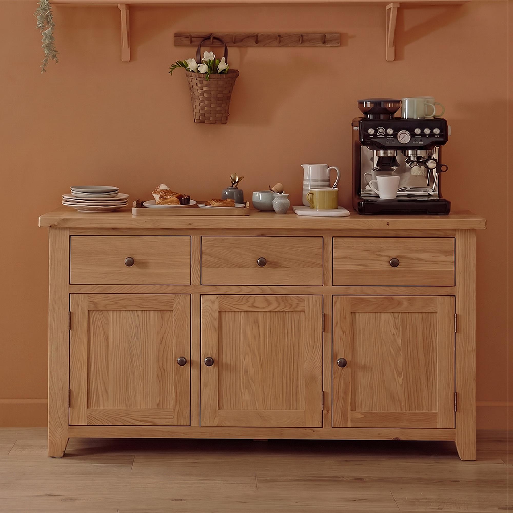 Appleby Sideboard - 3 Door - 3 Drawer - Medium - Oak