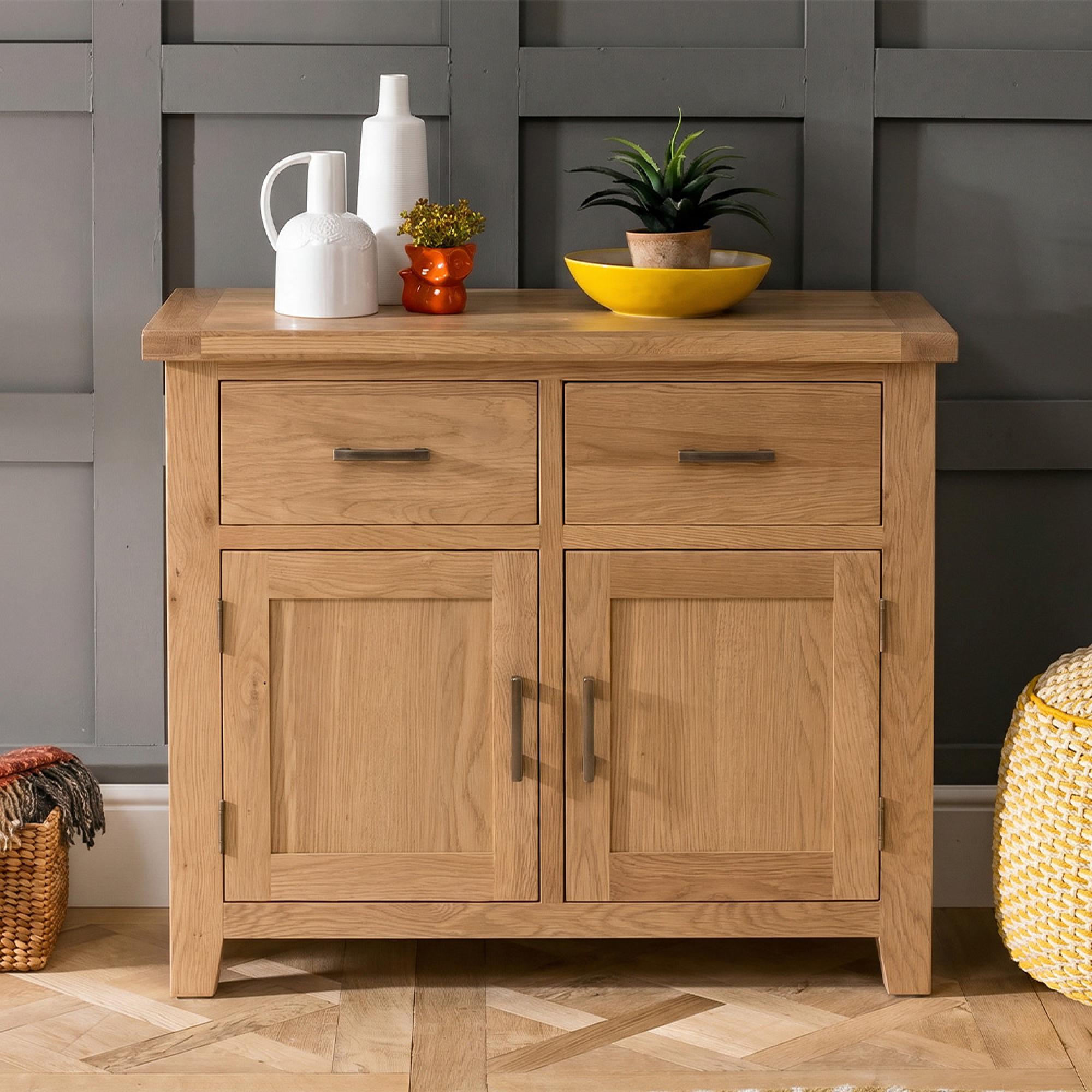 Hampshire Oak Sideboard - 2 Door - Small - 105cm