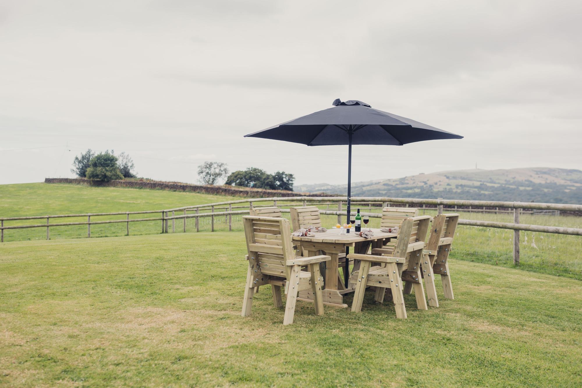 Churnet Valley Ergo Redwood Garden Table Set with 6 Chairs