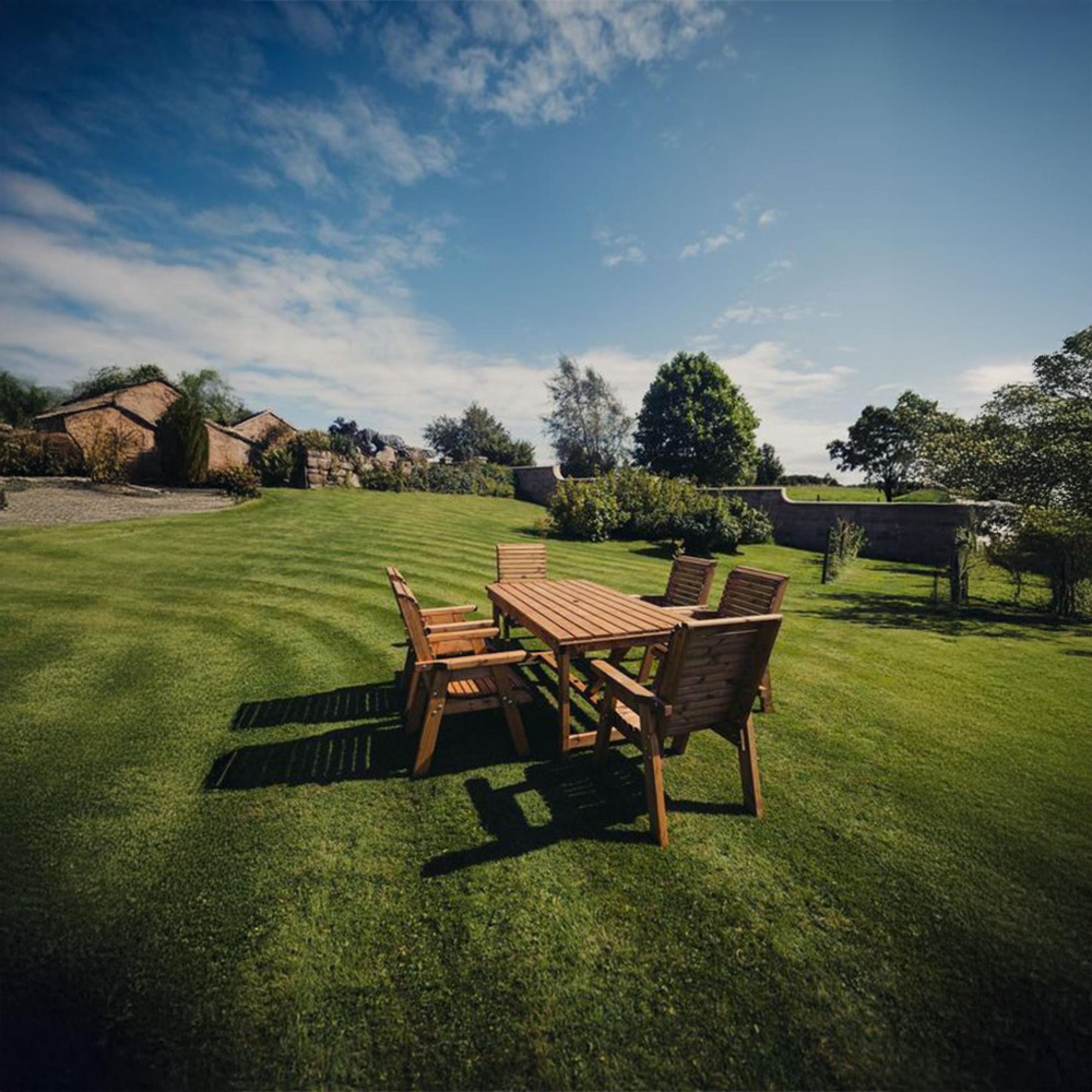 Churnet Valley Redwood Garden Table Set with 6 Chairs