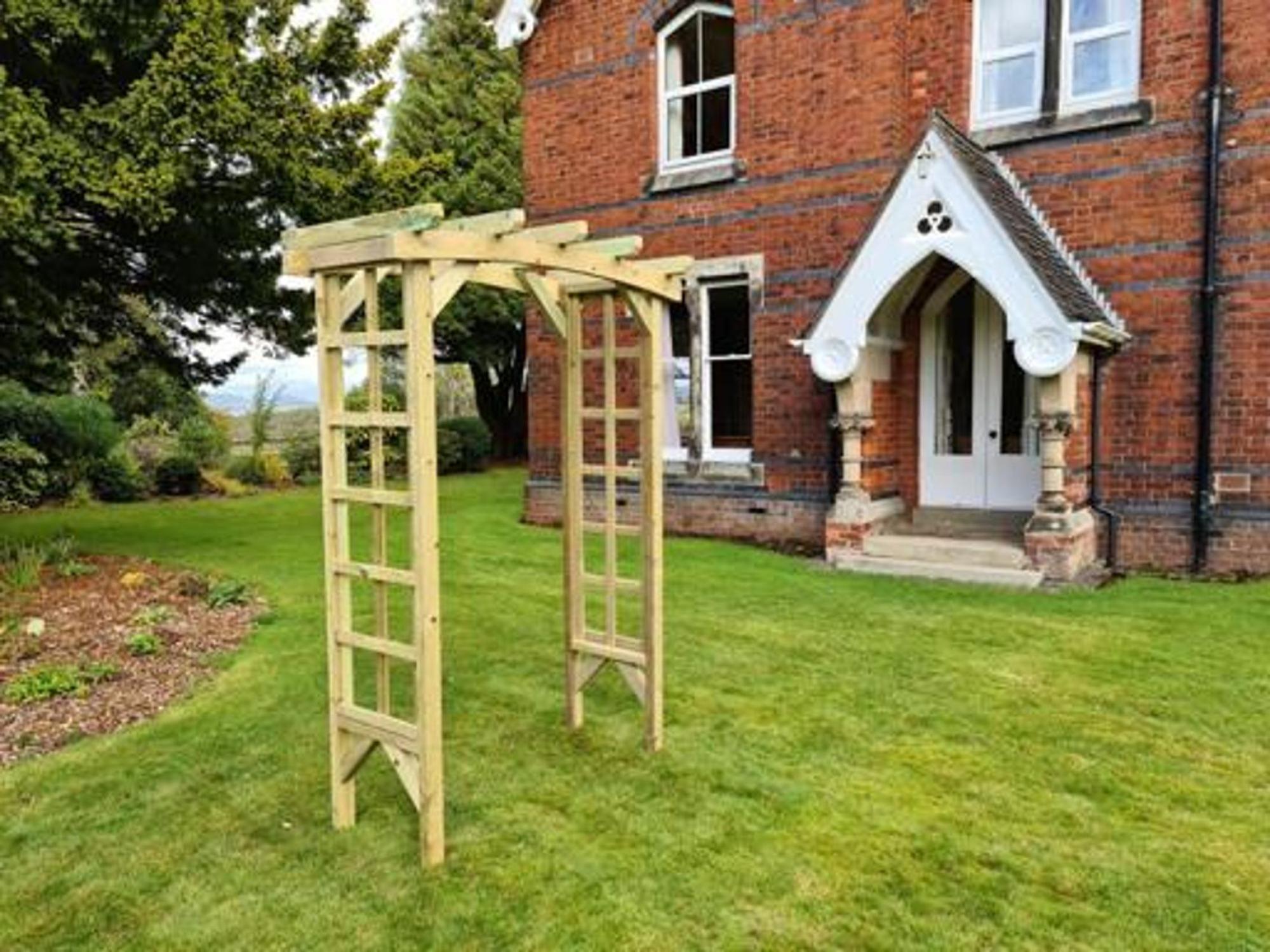 Ivy Wood Garden 3ft Arch
