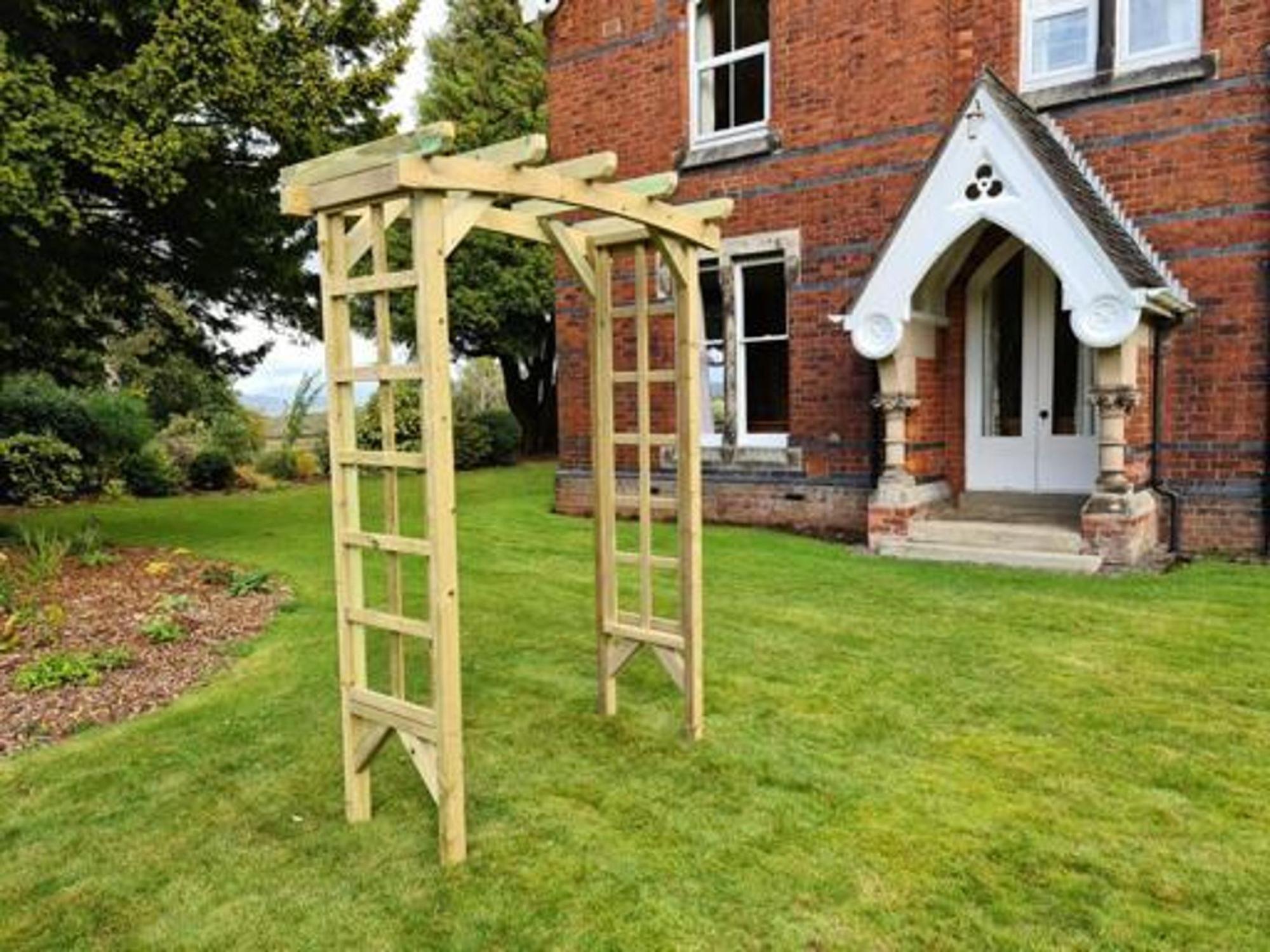 Ivy Wood Garden 4ft Arch