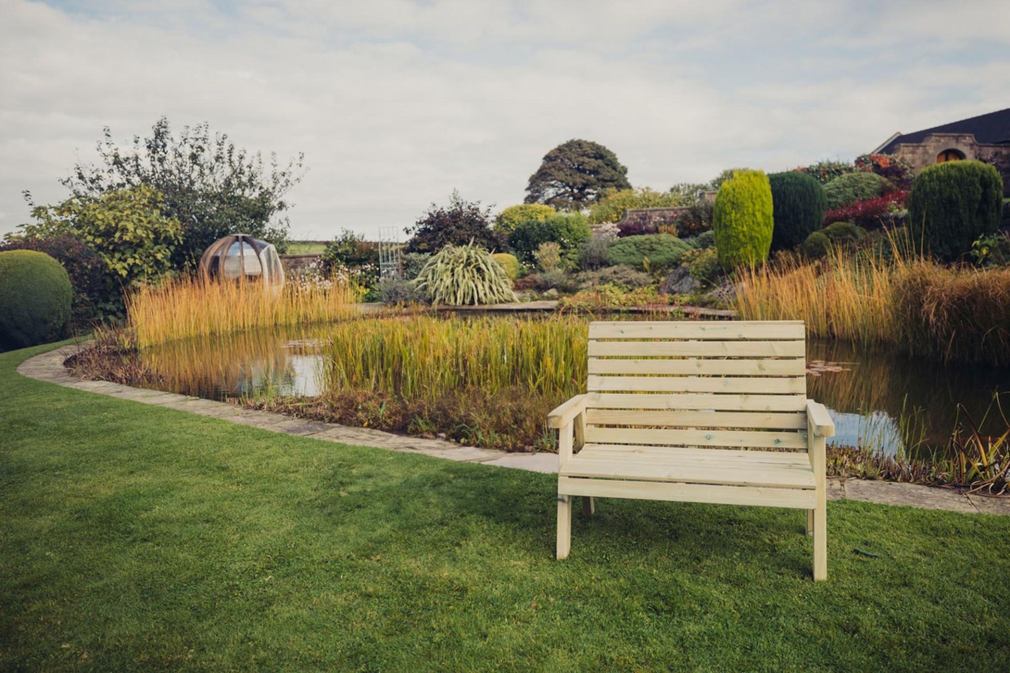 Churnet Valley Clover Redwood Garden Bench