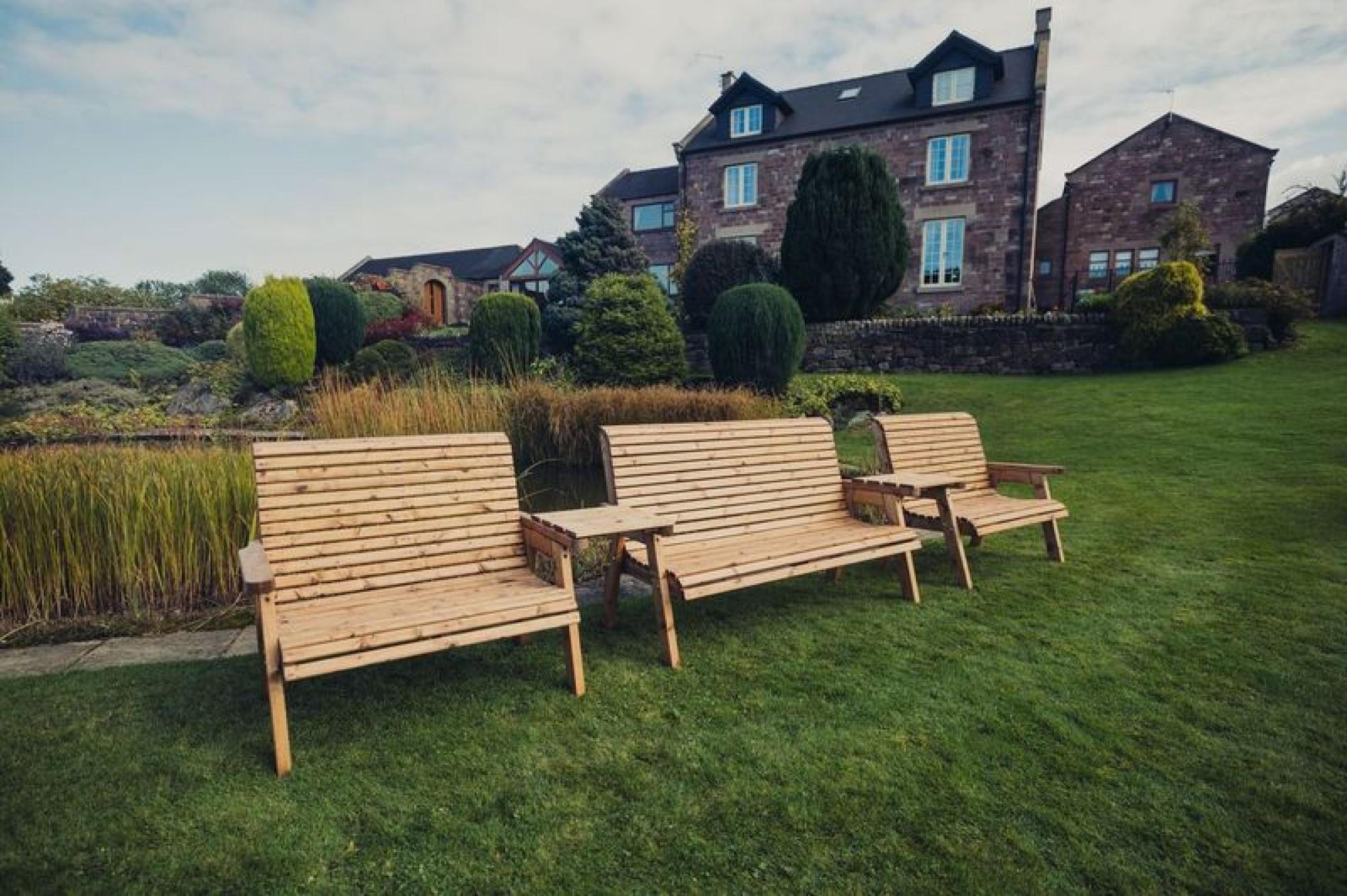 Churnet Valley Redwood Garden Straight Benches Garden Set