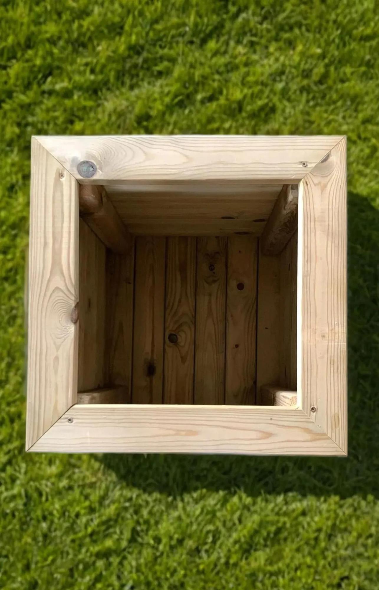Deluxe Timber Wood Square Garden Planter