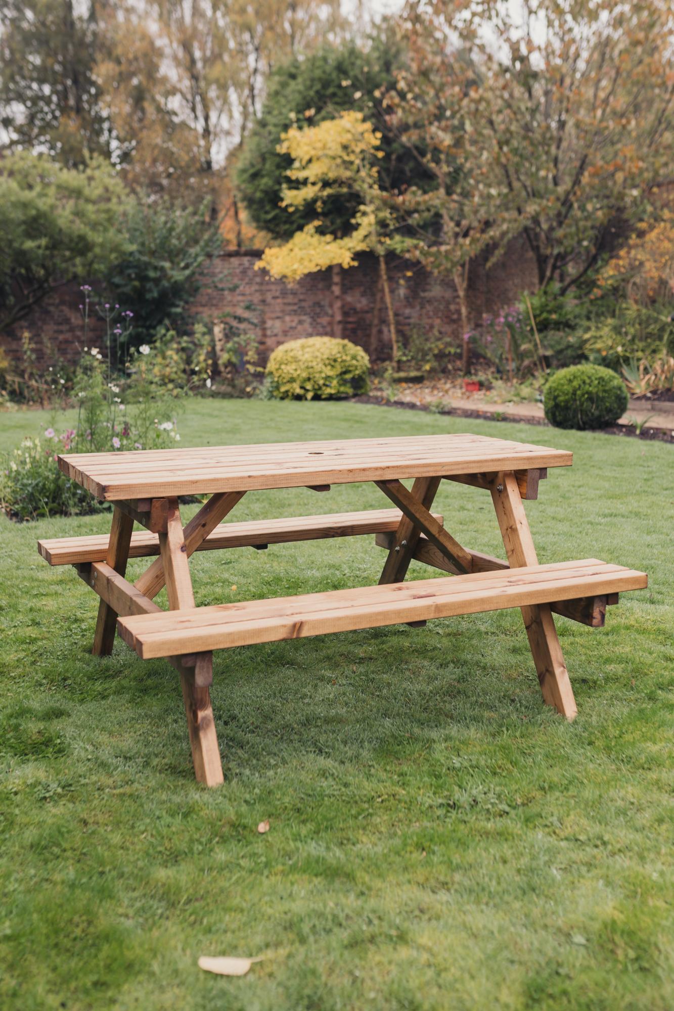 Churnet Valley Deluxe Redwood Garden Picnic Table - 150cm