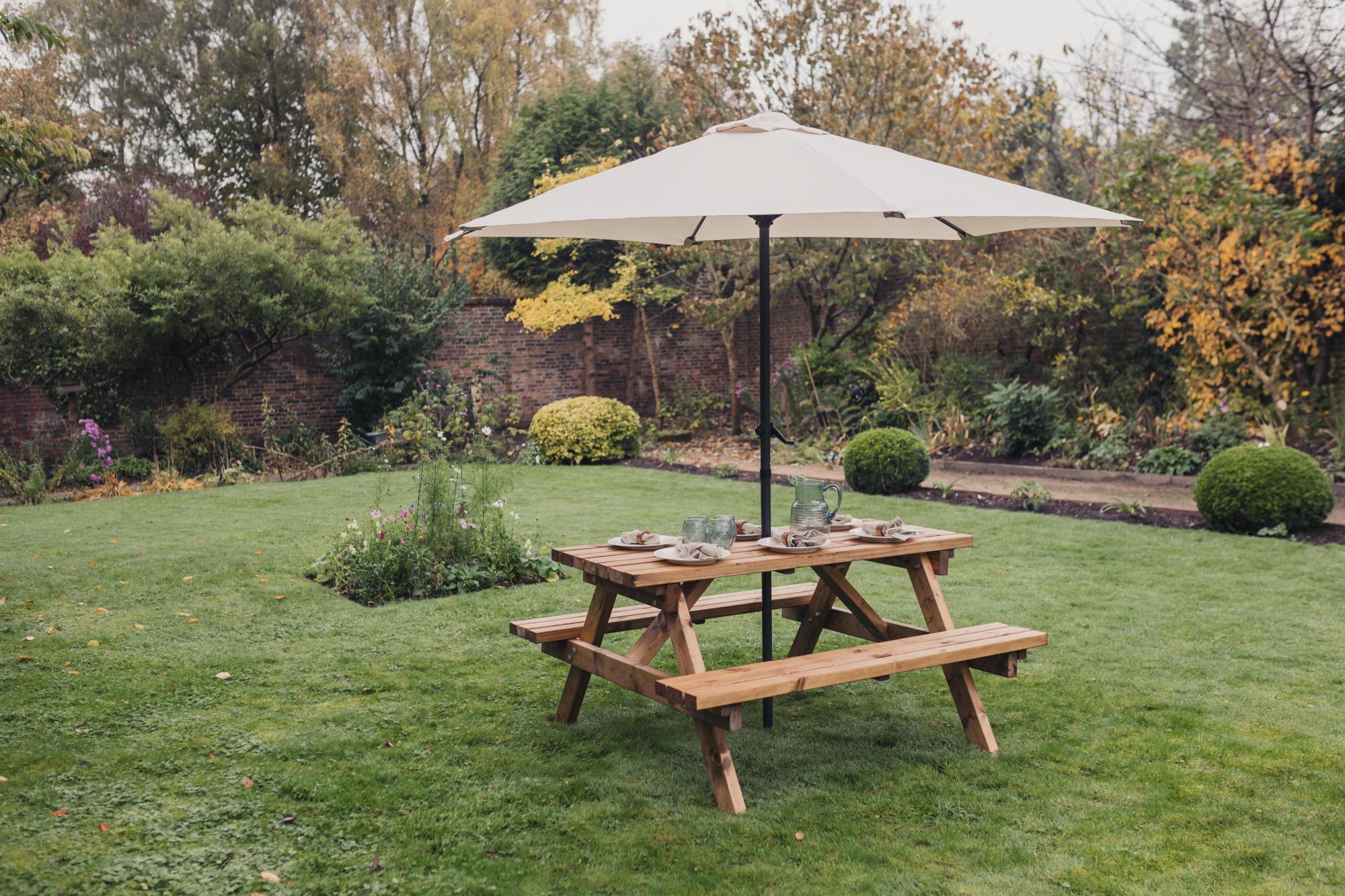 Churnet Valley Deluxe Redwood Garden Picnic Table - 150cm