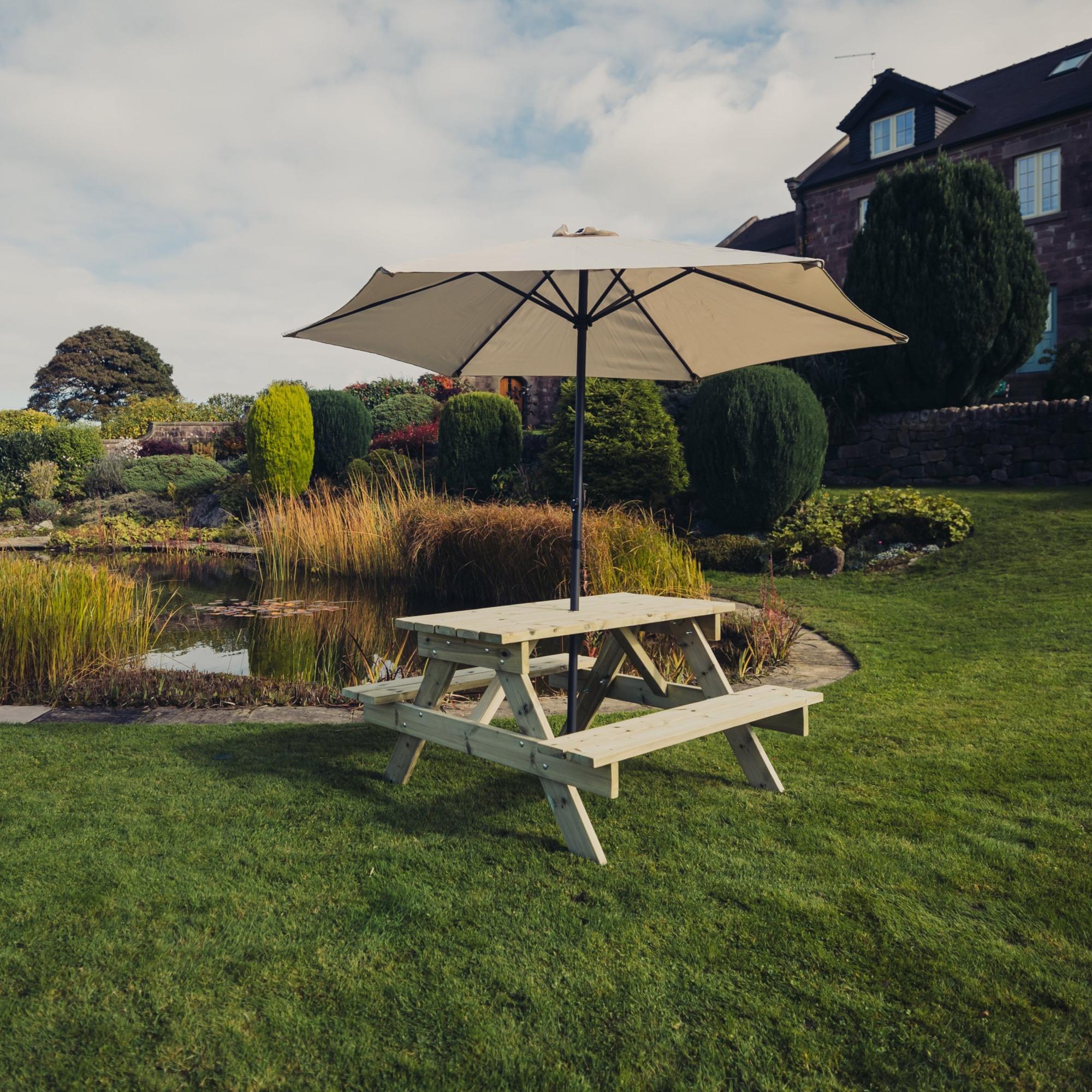 Churnet Valley Traditional Redwood Garden Picnic Table -140cm