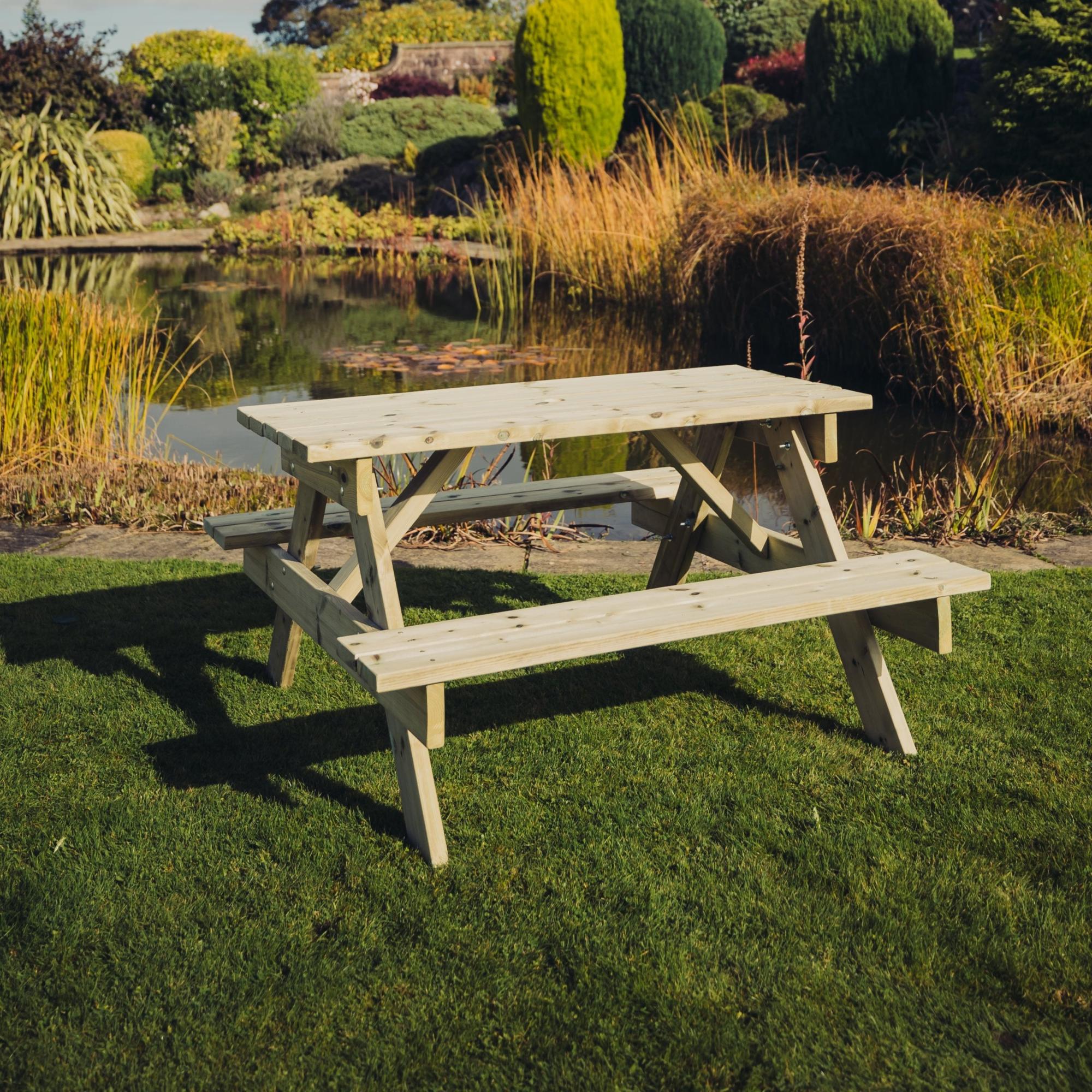 Churnet Valley Traditional Redwood Garden Picnic Table -140cm