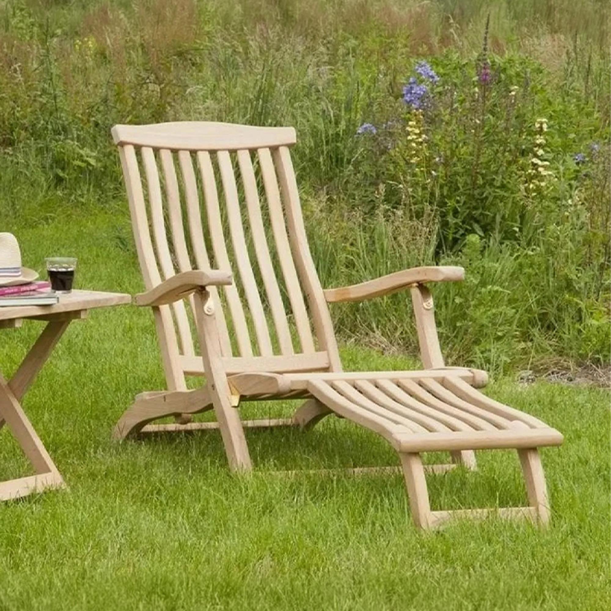 Roble Wood Garden Steamer Chair