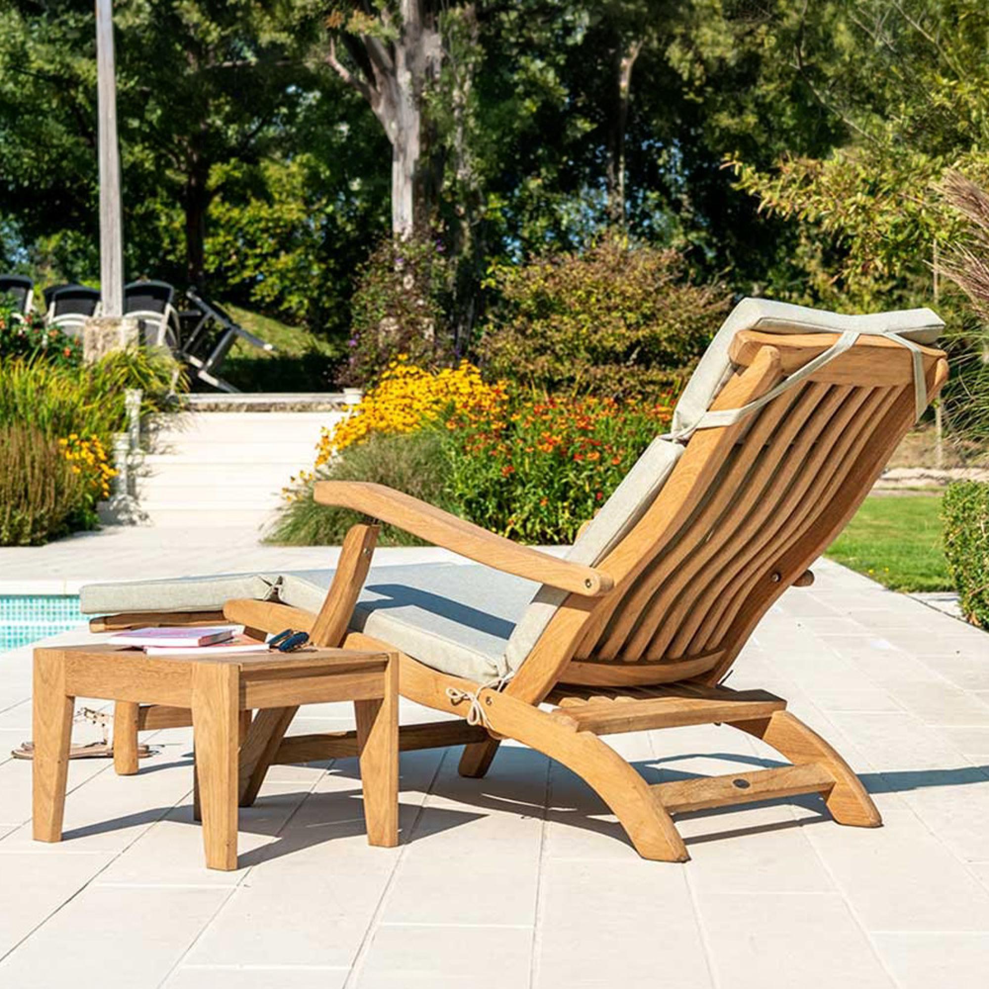 Roble Wood Garden Steamer Chair