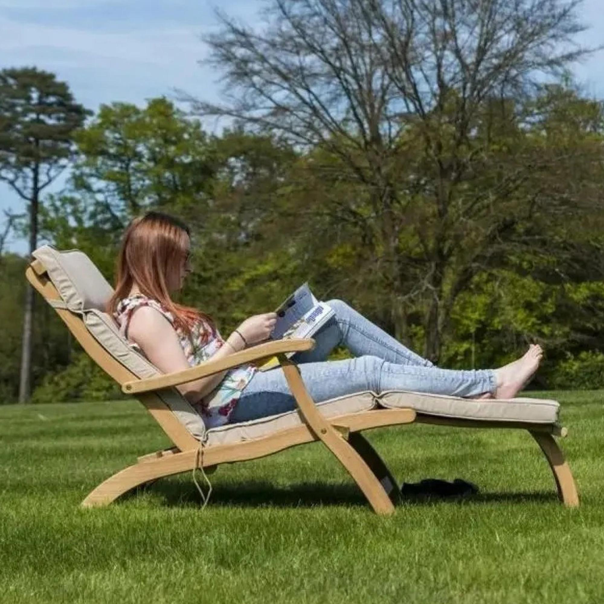 Roble Wood Garden Steamer Chair
