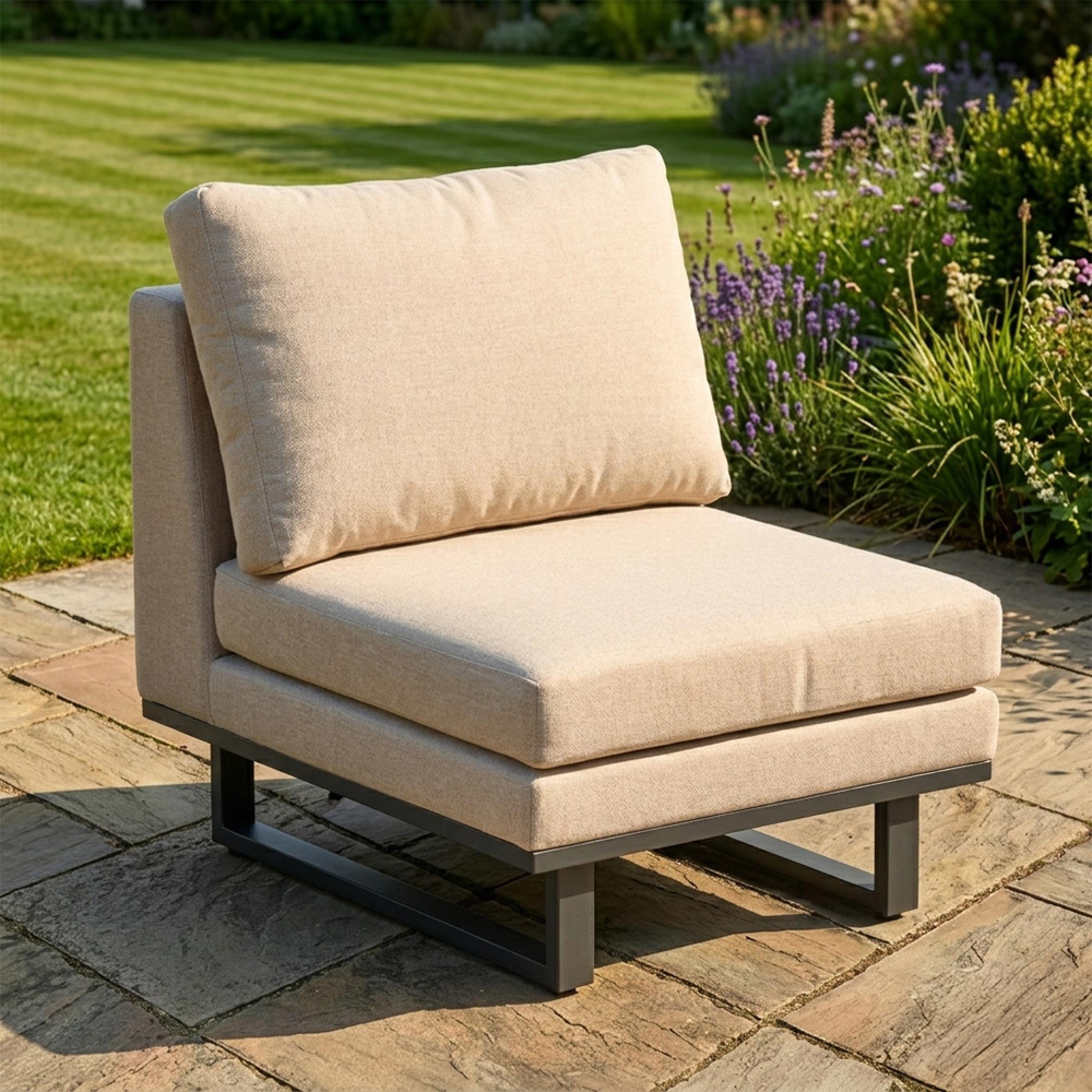 Ethos Garden Centre Piece - Oatmeal