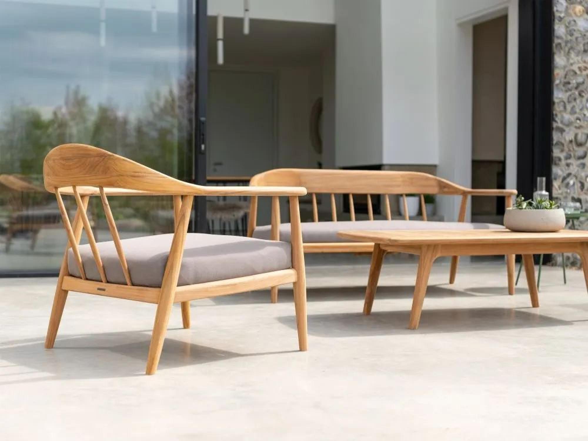 Dana Garden Lounge Chair - Teak Wood