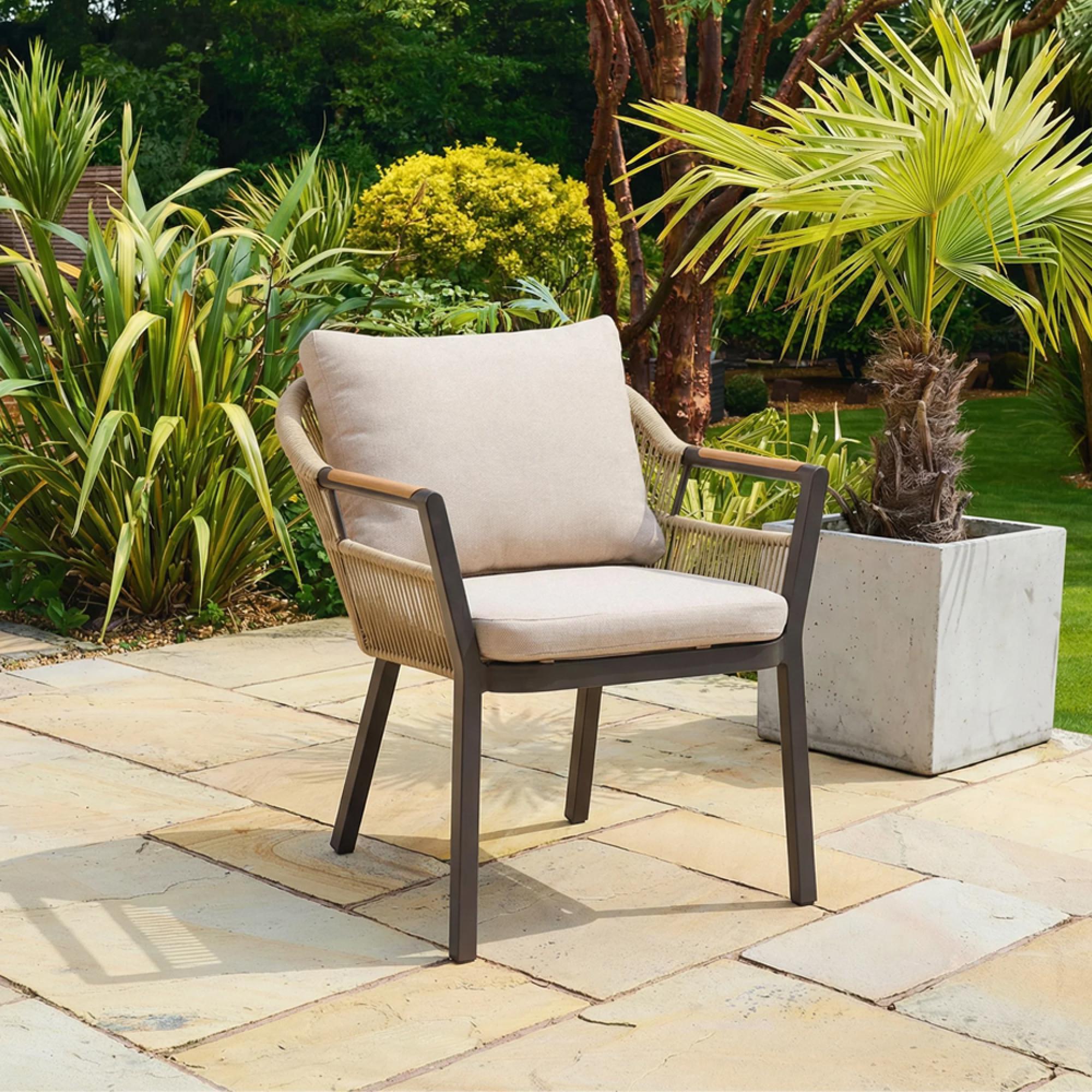 Bali Garden Round Dining Set - 4 Seater - 150cm - 4 Chairs