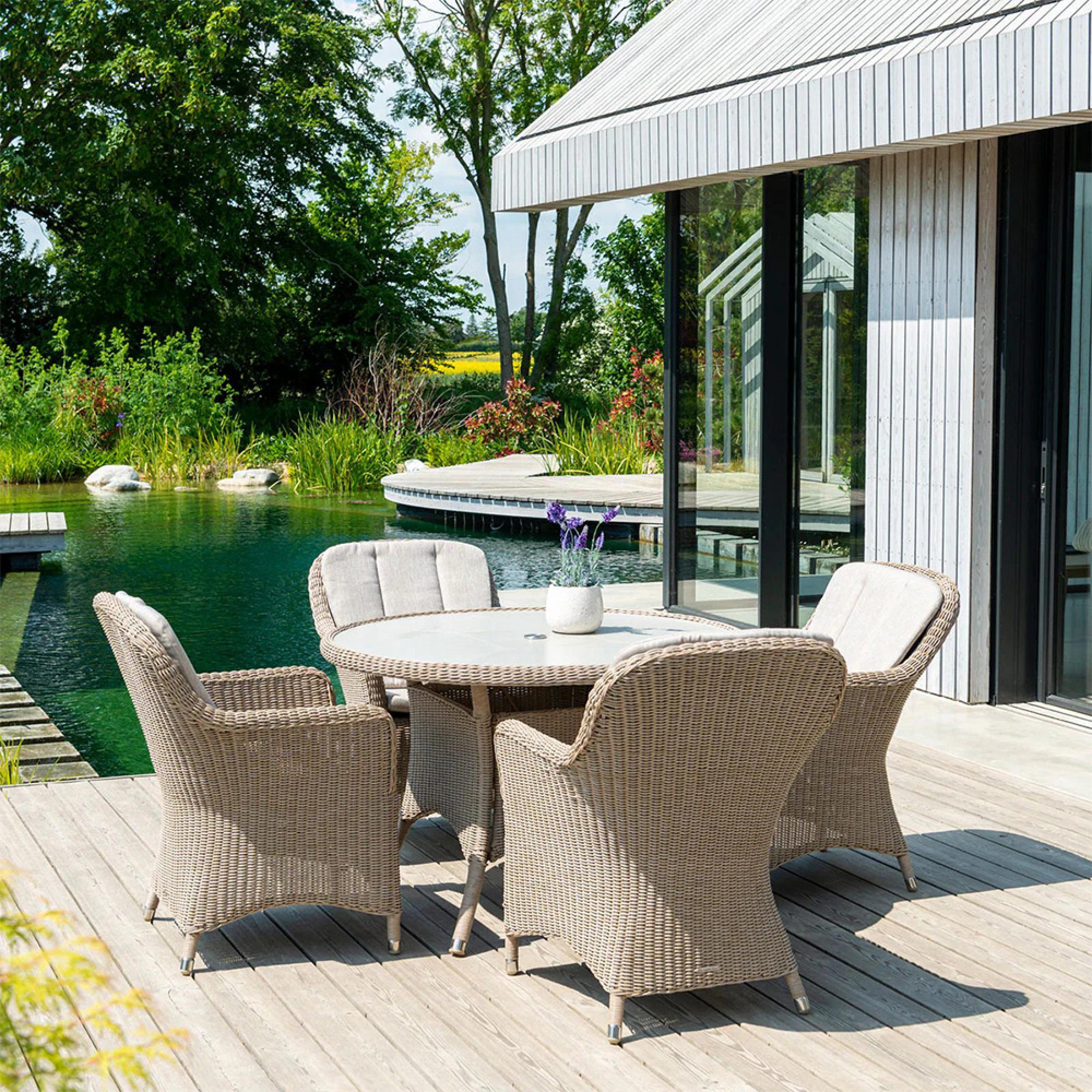 Hazelmere Round Dining Table - 4 Seater - 115cm - Garden - Natural Weave