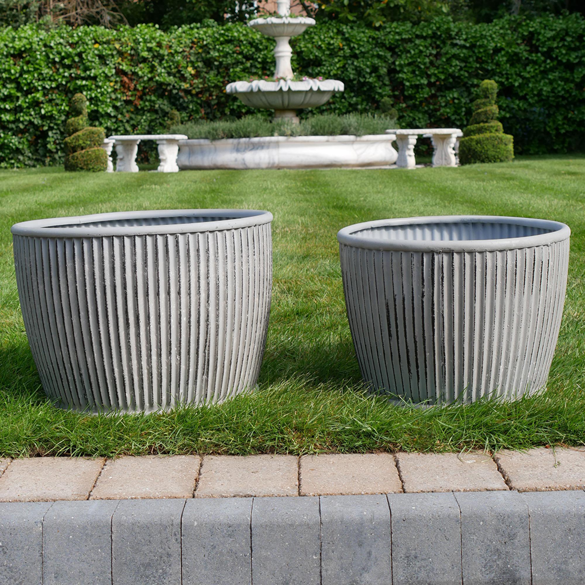 Garden Tub - Set of 2 - Grey Metal - Small - Ribbed