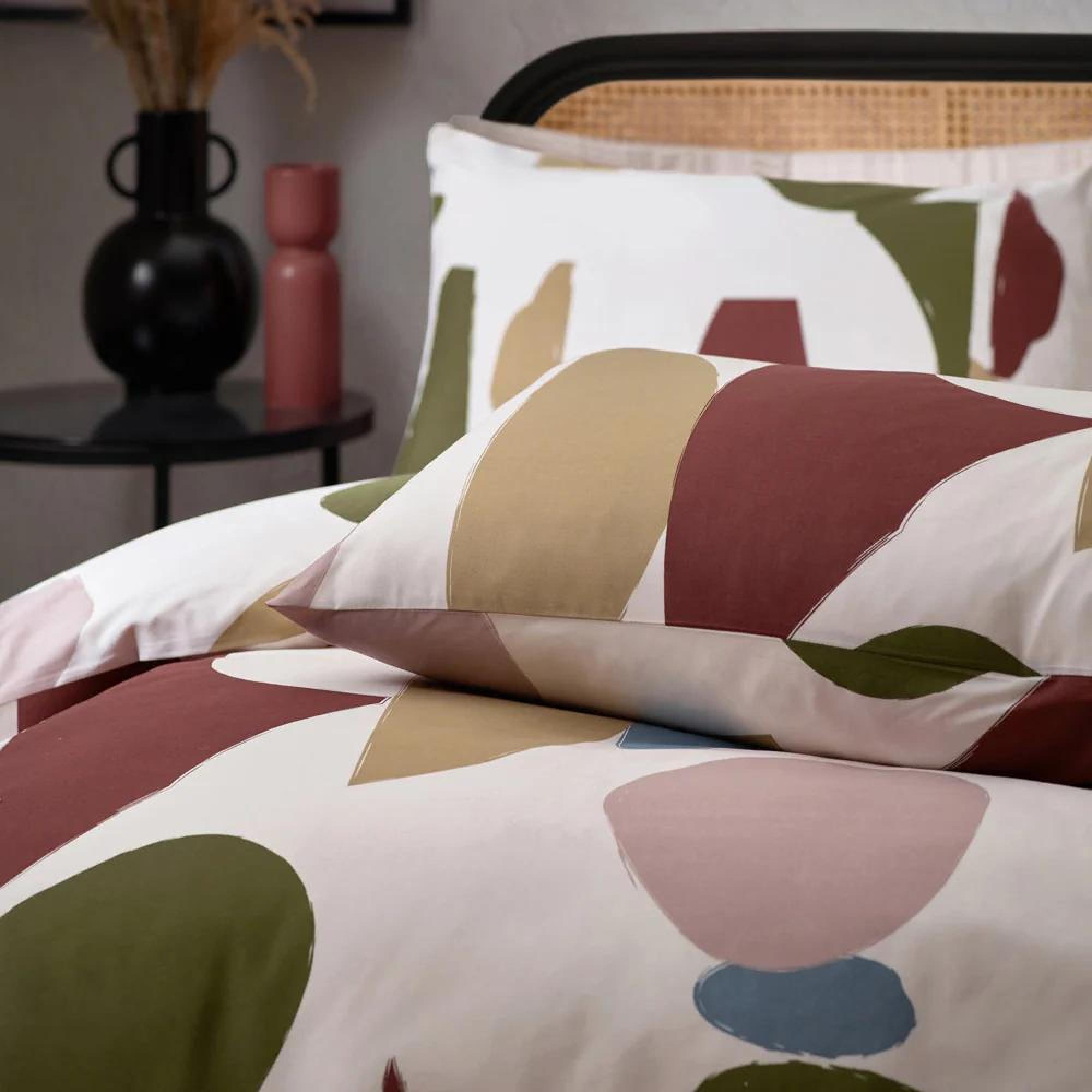 Hoem Meta Multi Coloured Abstract Cotton Rich Duvet Cover Set